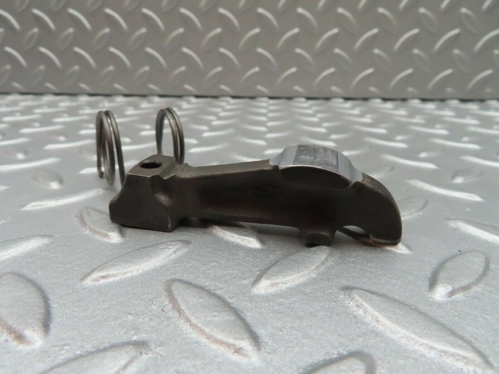 3529 Mercedes-Benz W108 280SE Valve Rocker Arm With Retaining Spring