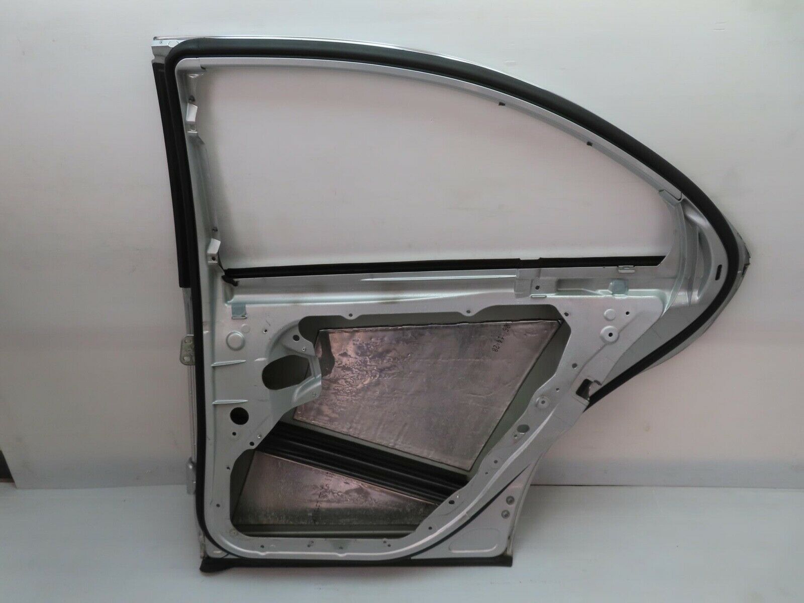 11241 Mercedes-Benz W221 S320 Rear Right Door