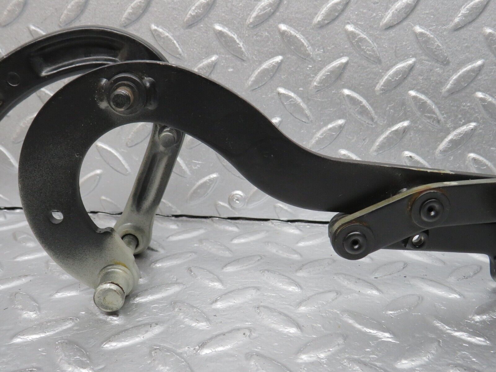 39795 Mercedes-Benz R129 320SL Coupe Trunk Boot Soft Top Hinge Left Side