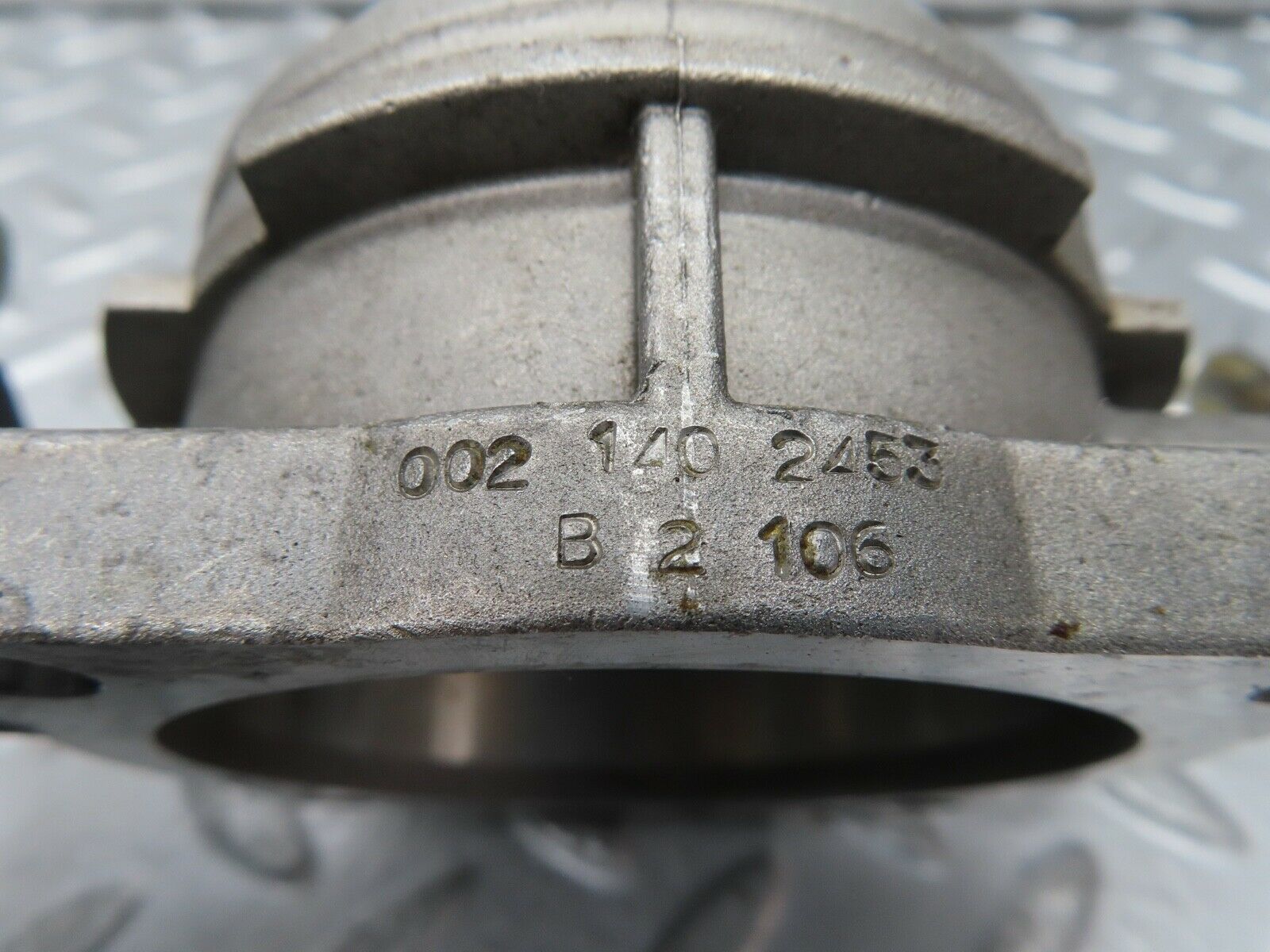 17315 Mercedes-Benz R129 300SL Coupe Throttle Body Valve With Switch