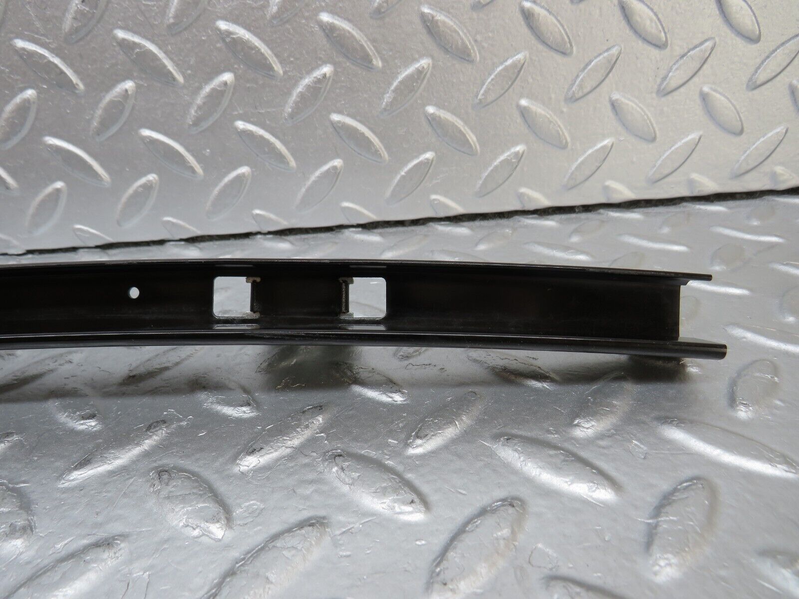 35257 Mercedes-Benz W221 Rear Left Door Window Channel 2217300119