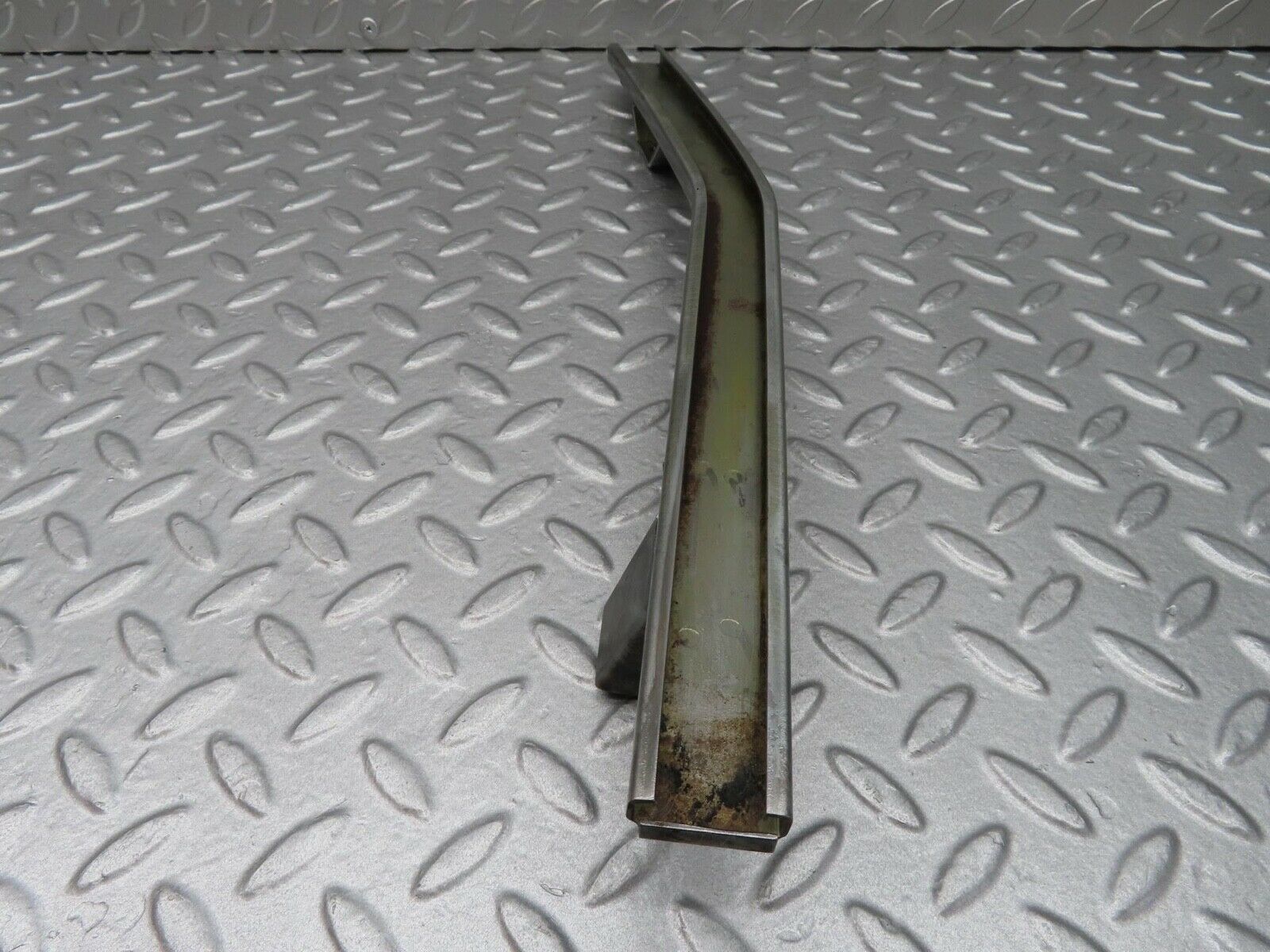 13995 Mercedes-Benz C107 280SLC Rear Left Window Channel