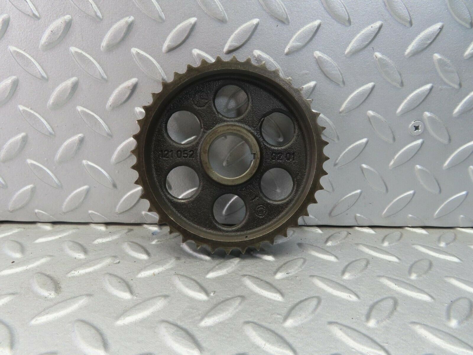 8449 Mercedes-Benz W108 Camshaft Timing Gear 1210520201