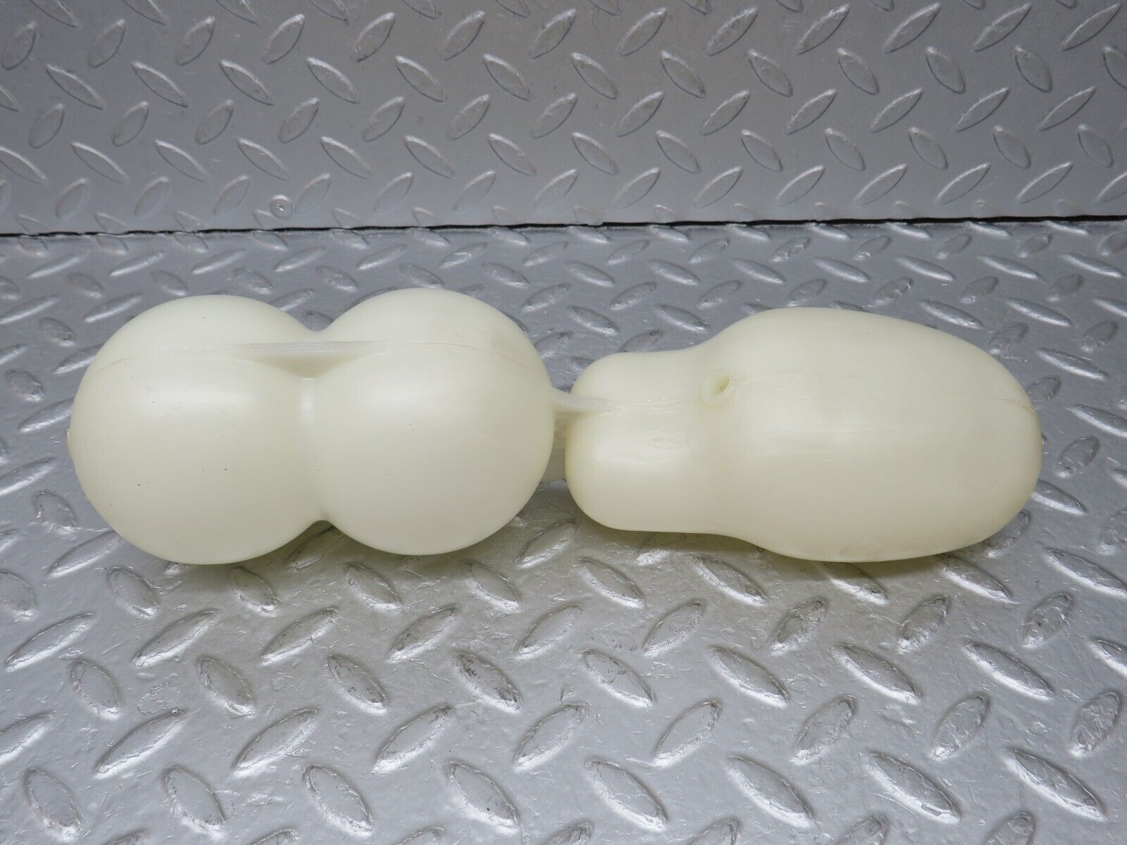 35998 Mercedes-Benz W126 420SE Vacuum Reservoir Tank