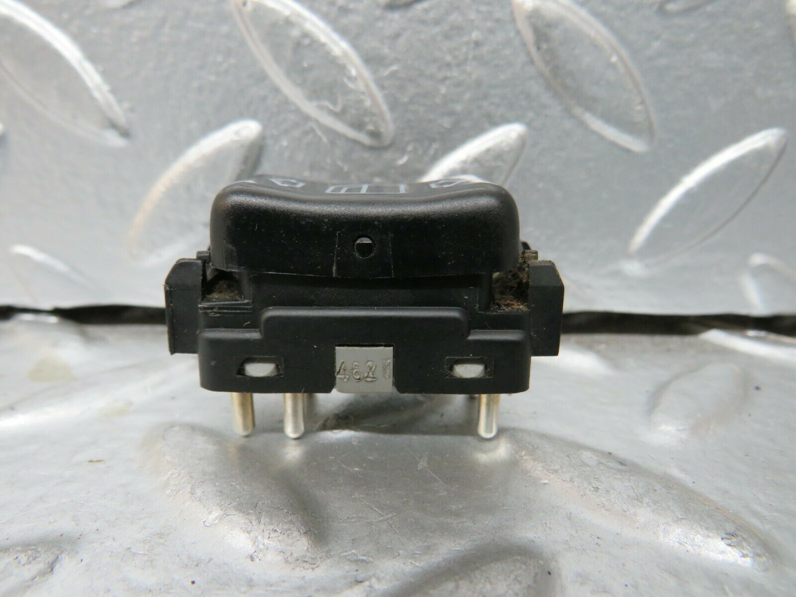 24285 Mercedes-Benz S124 220TE Electric Window Switch Right Side 1248209010