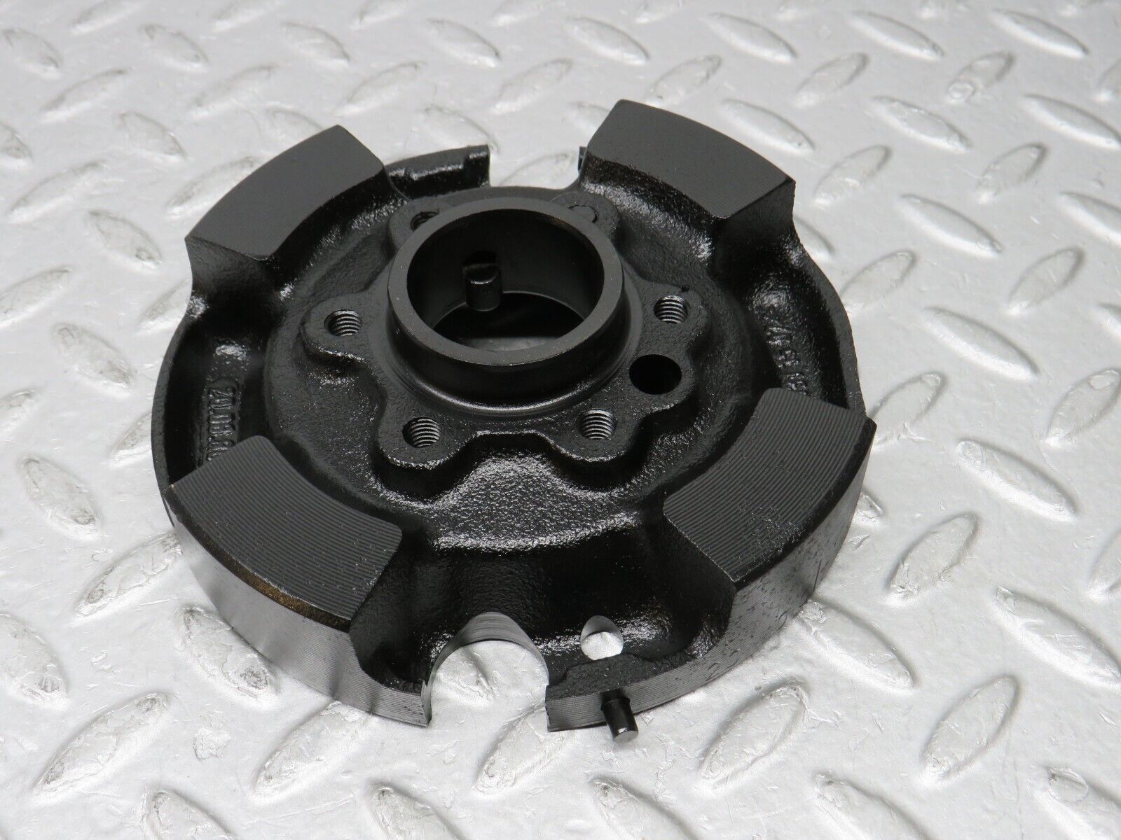 35899 Mercedes-Benz 240D OM616.912 Crankshaft Vibration 6150311507