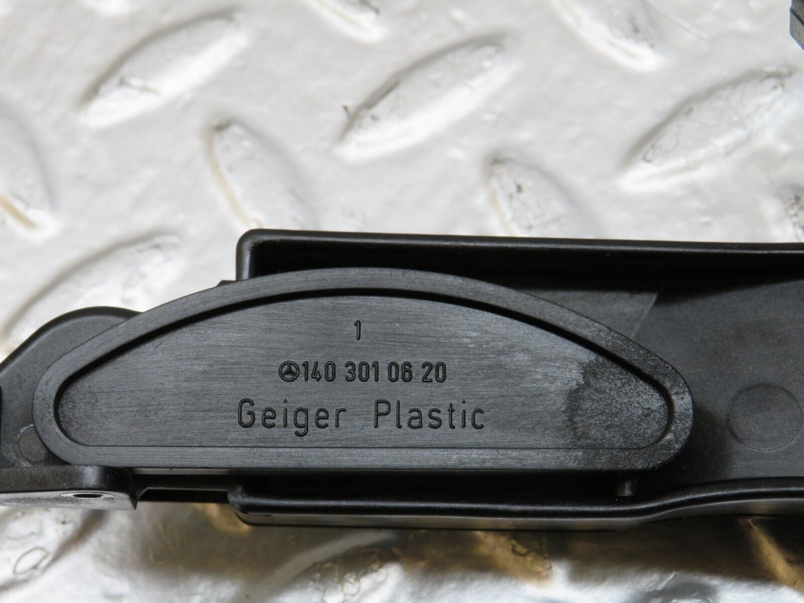 24739 Mercedes-Benz W140 S320 Accelerator Pedal