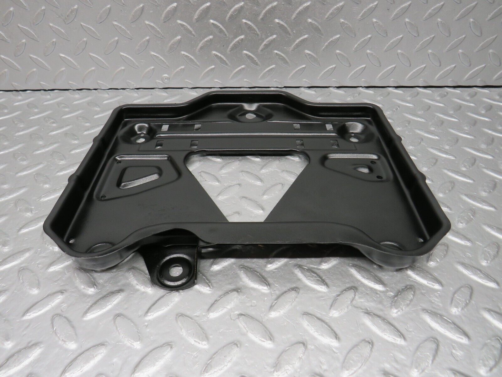 38010 Mercedes-Benz A124 320E Cabriolet Battery Tray