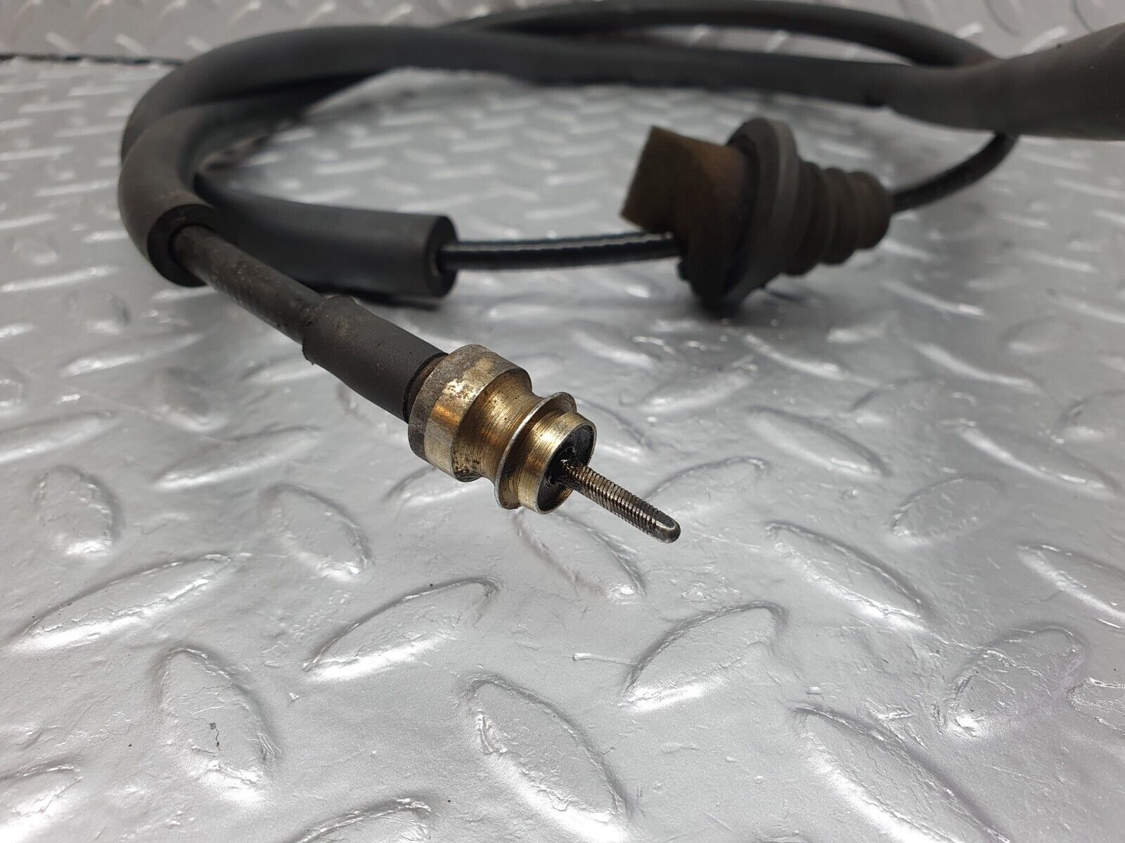 41572 Mercedes-Benz W124 200E Speedometer Cable Automatic Gearbox 1245400568