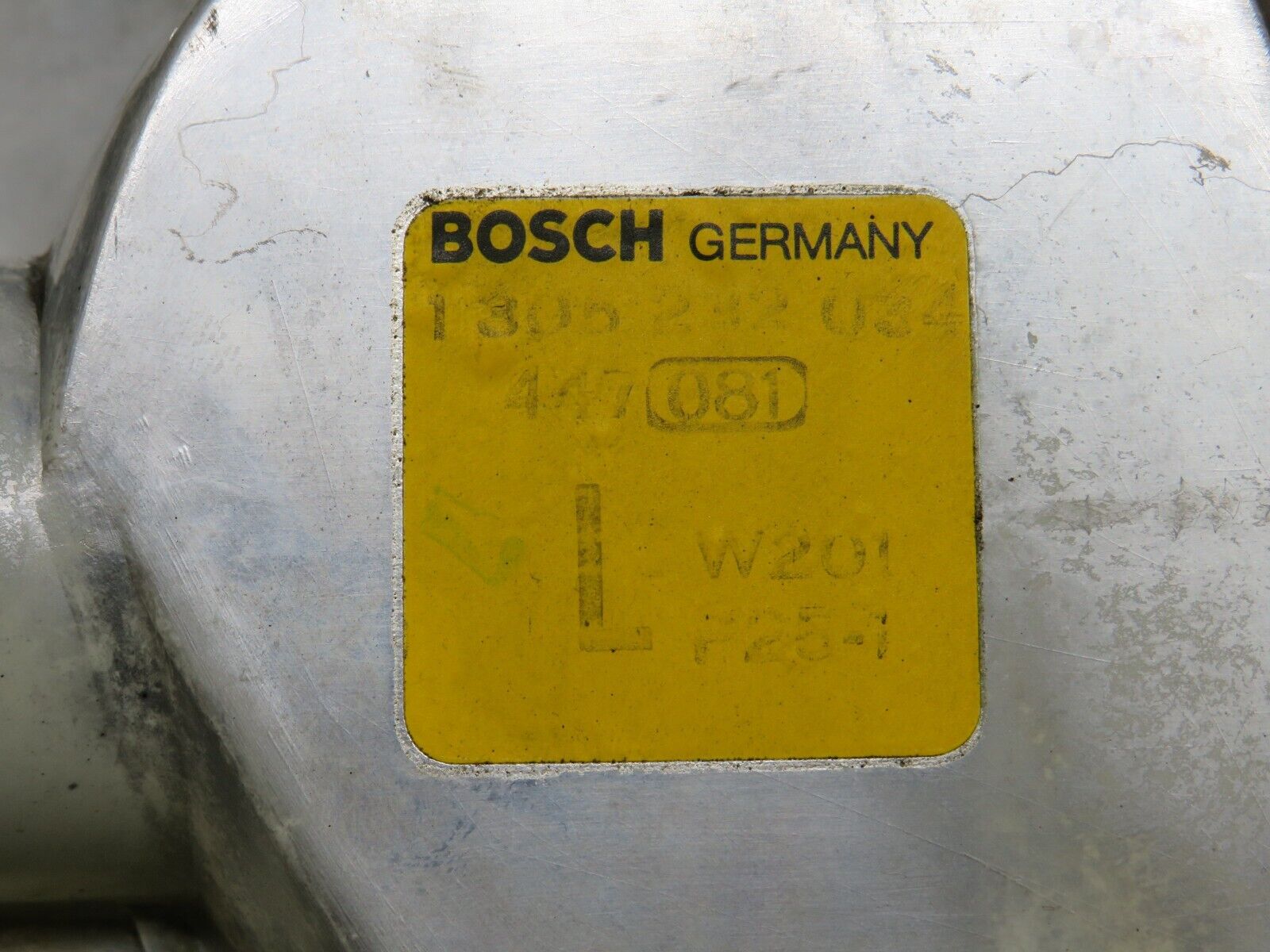 30669 Mercedes-Benz W201 190E 2.0L Indicator Light Front Left Bosch 1305232034