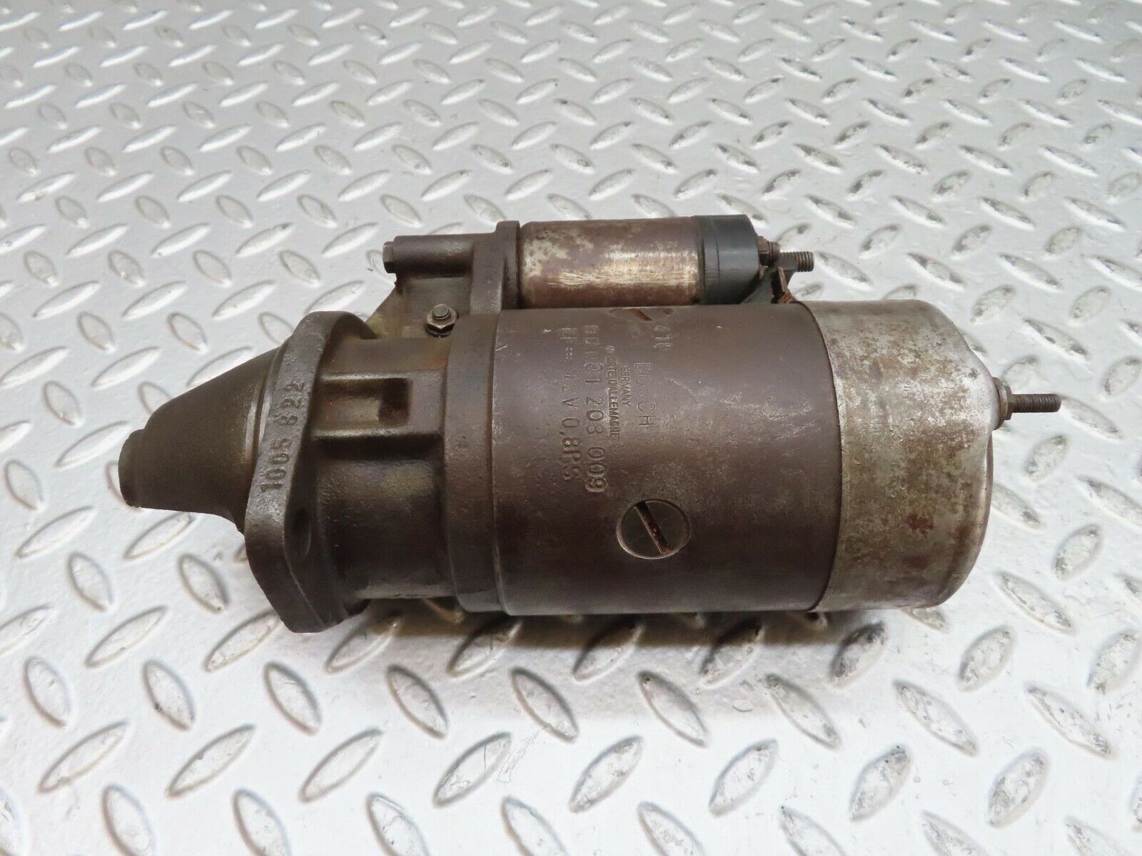 15809 Mercedes-Benz W115 Starter Motor Bosch 0001208009