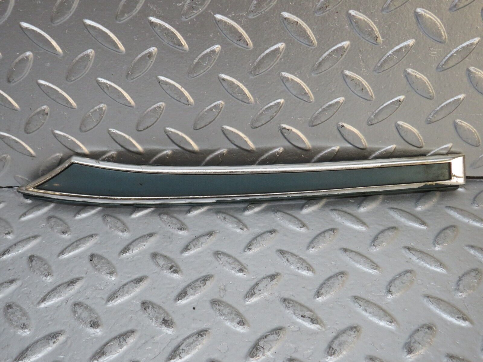 29932 Mercedes-Benz W123 230E C Pillar Exterior Trim Right Side 1236981097