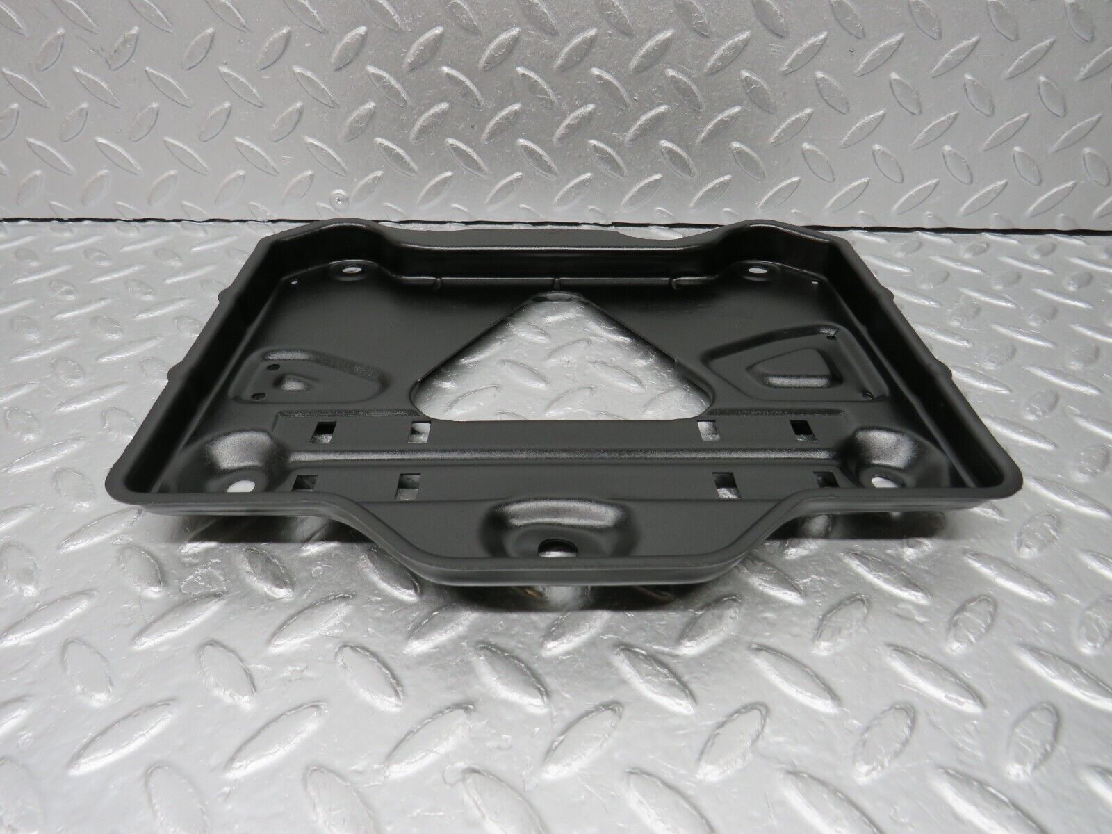 38010 Mercedes-Benz A124 320E Cabriolet Battery Tray