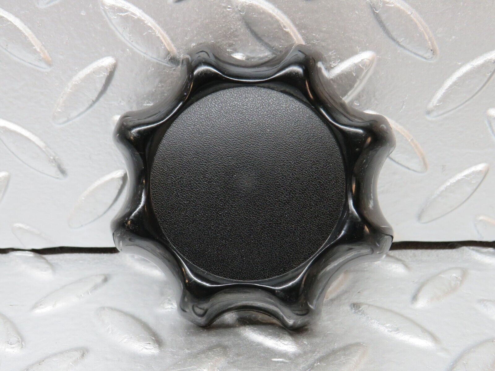 31176 Mercedes-Benz W123 230E Seat Backrest Recline Handle Knob 0009181026