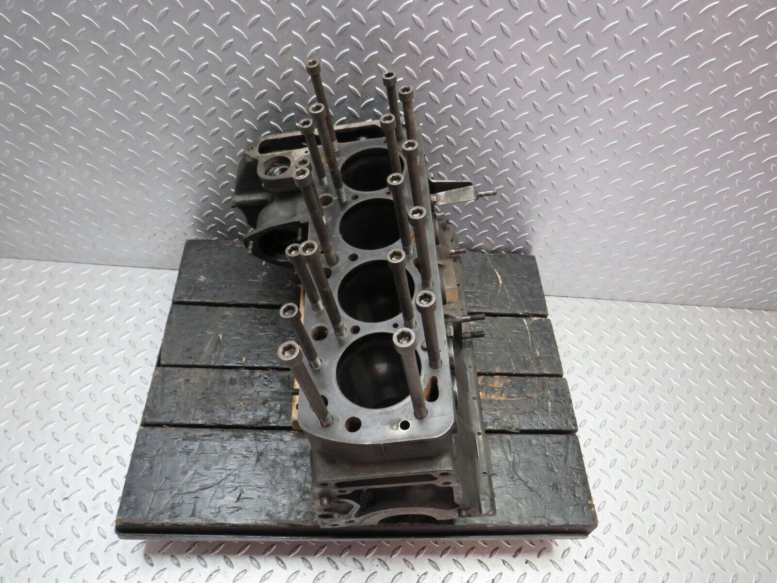 0346 Mercedes-Benz W123 220D Engine Block 6150111101