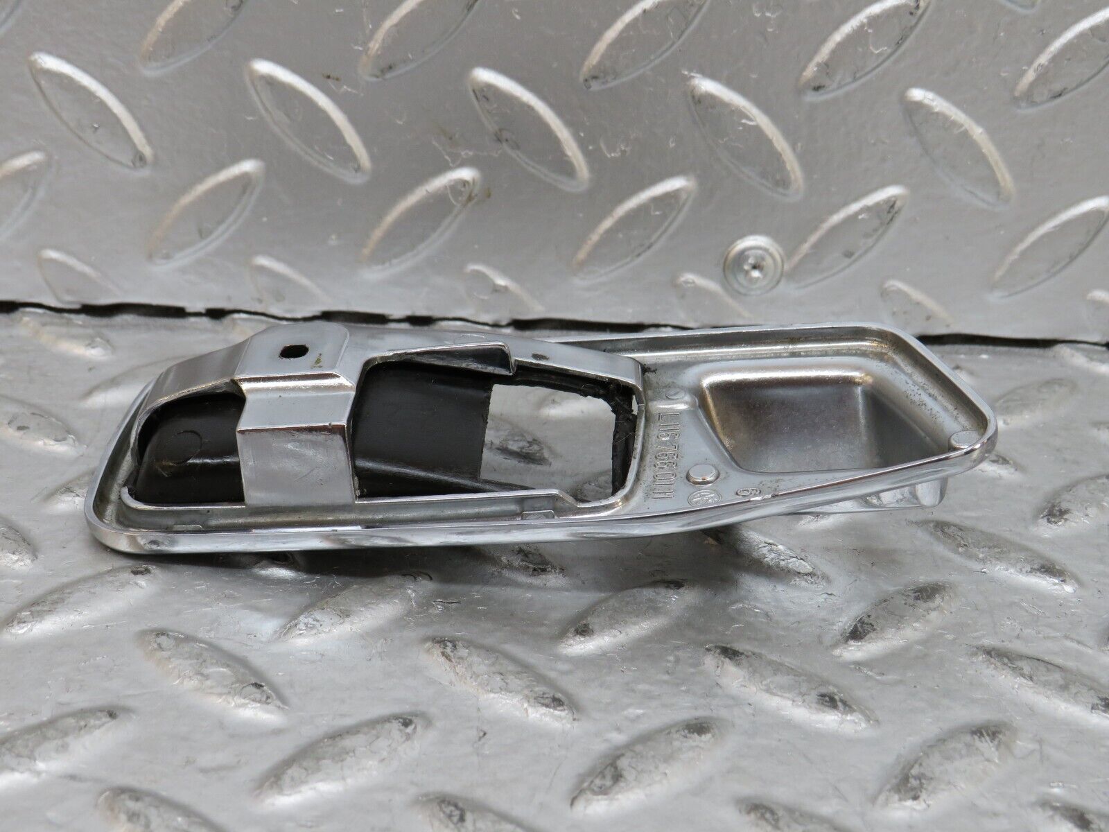 28293 Mercedes-Benz S123 240D Chrome Frame For Door Opener Left 1167660111