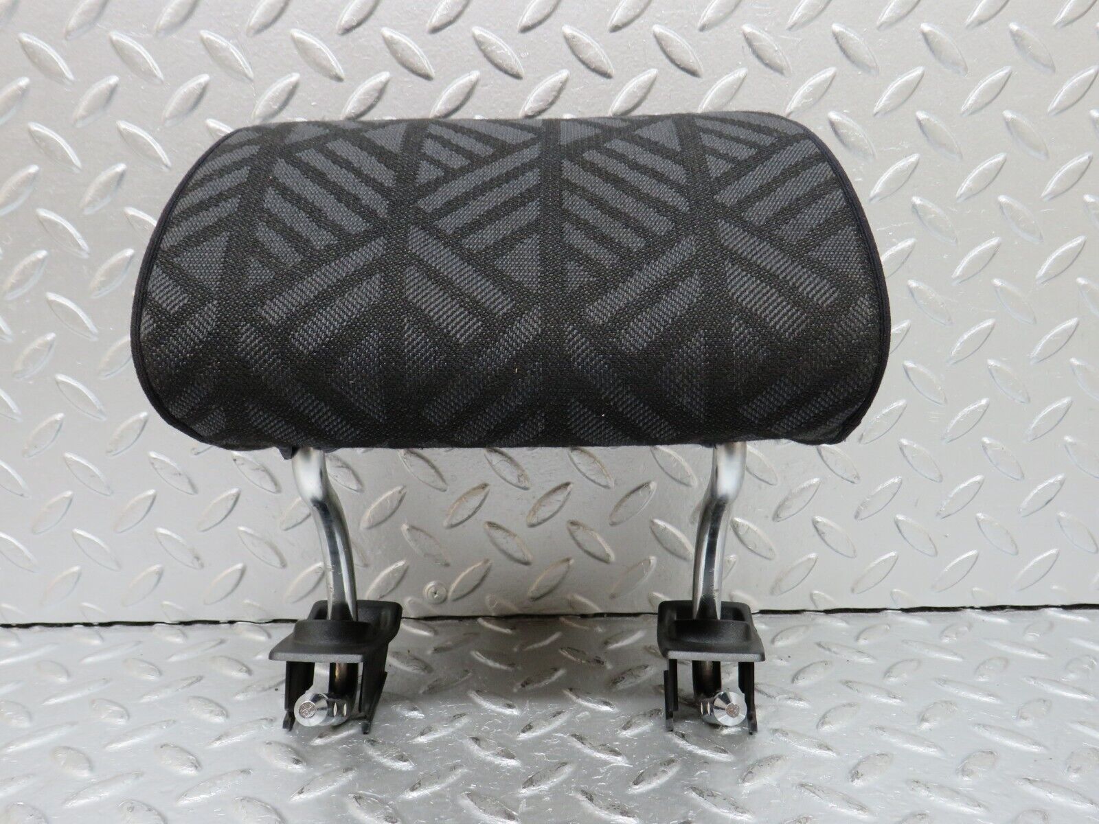 33389 Mercedes-Benz W202 C180 Rear Headrest