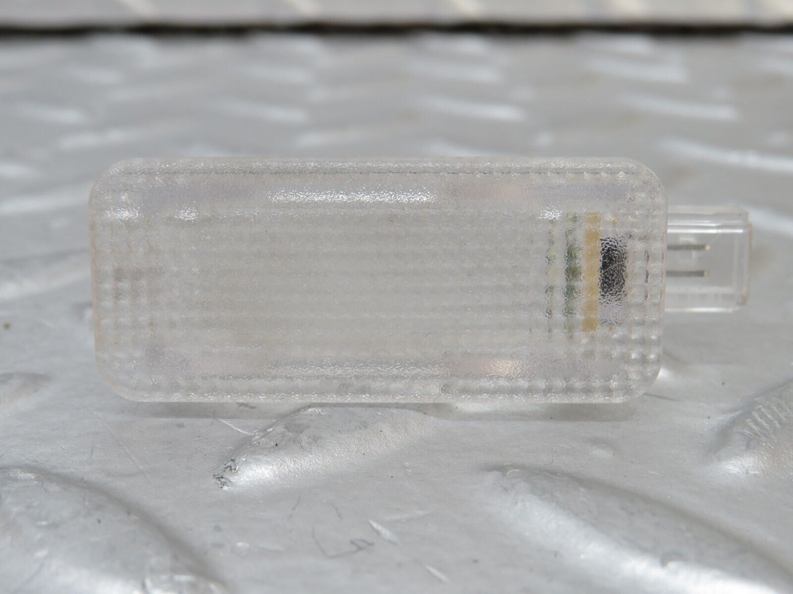 34885 Mercedes-Benz W210 320E Under Dash Light 2x 2208201101