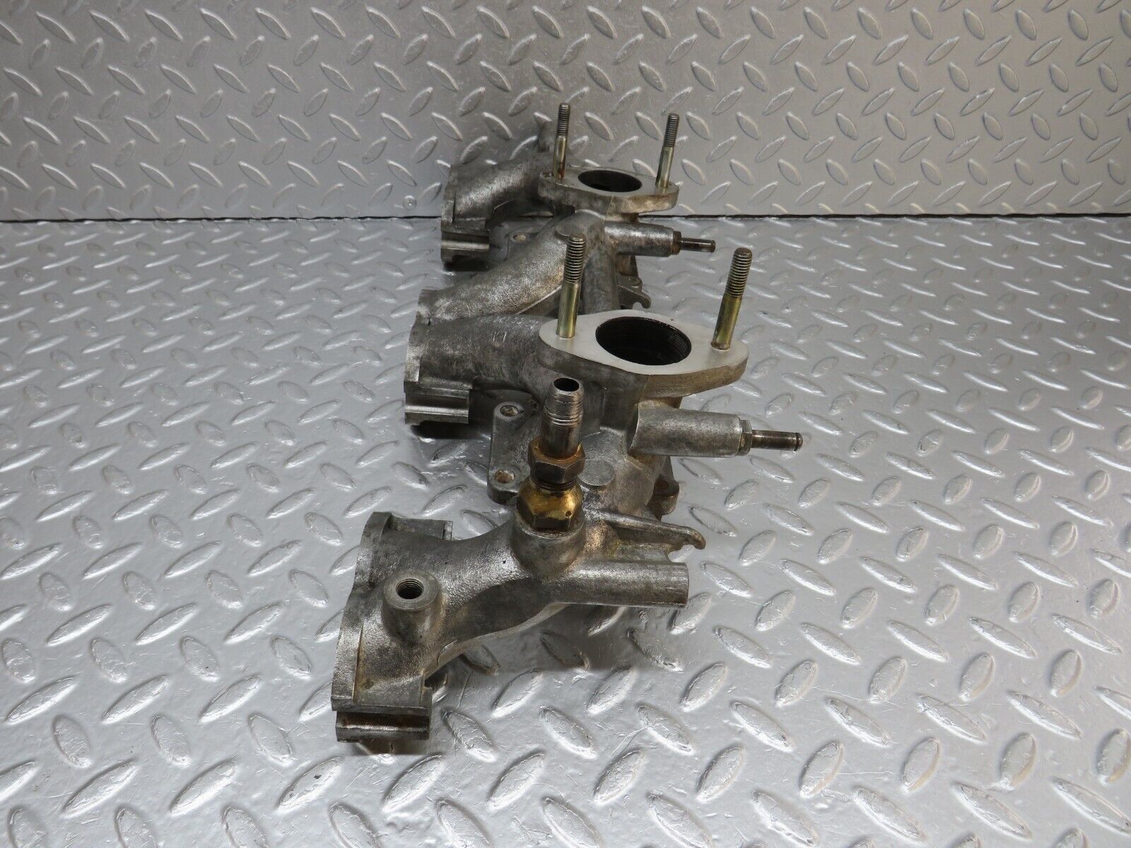 40354 Mercedes-Benz W110 230 Intake Manifold 1801413301