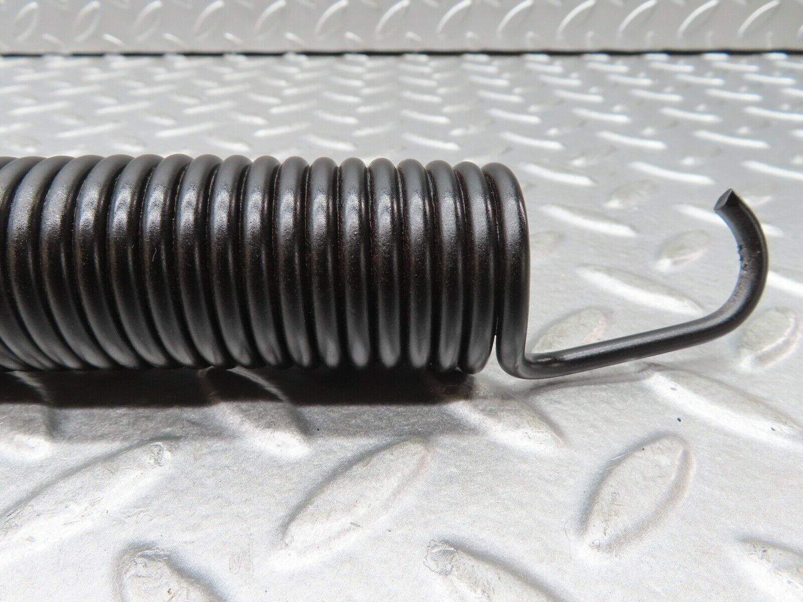 19089 Mercedes-Benz W123 300D Trunk Lid Hinge Spring