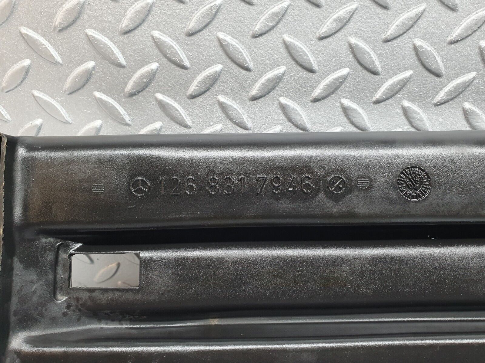 40903 Mercedes-Benz W126 300SE Cabin Center Air Duct Channel 1268317946