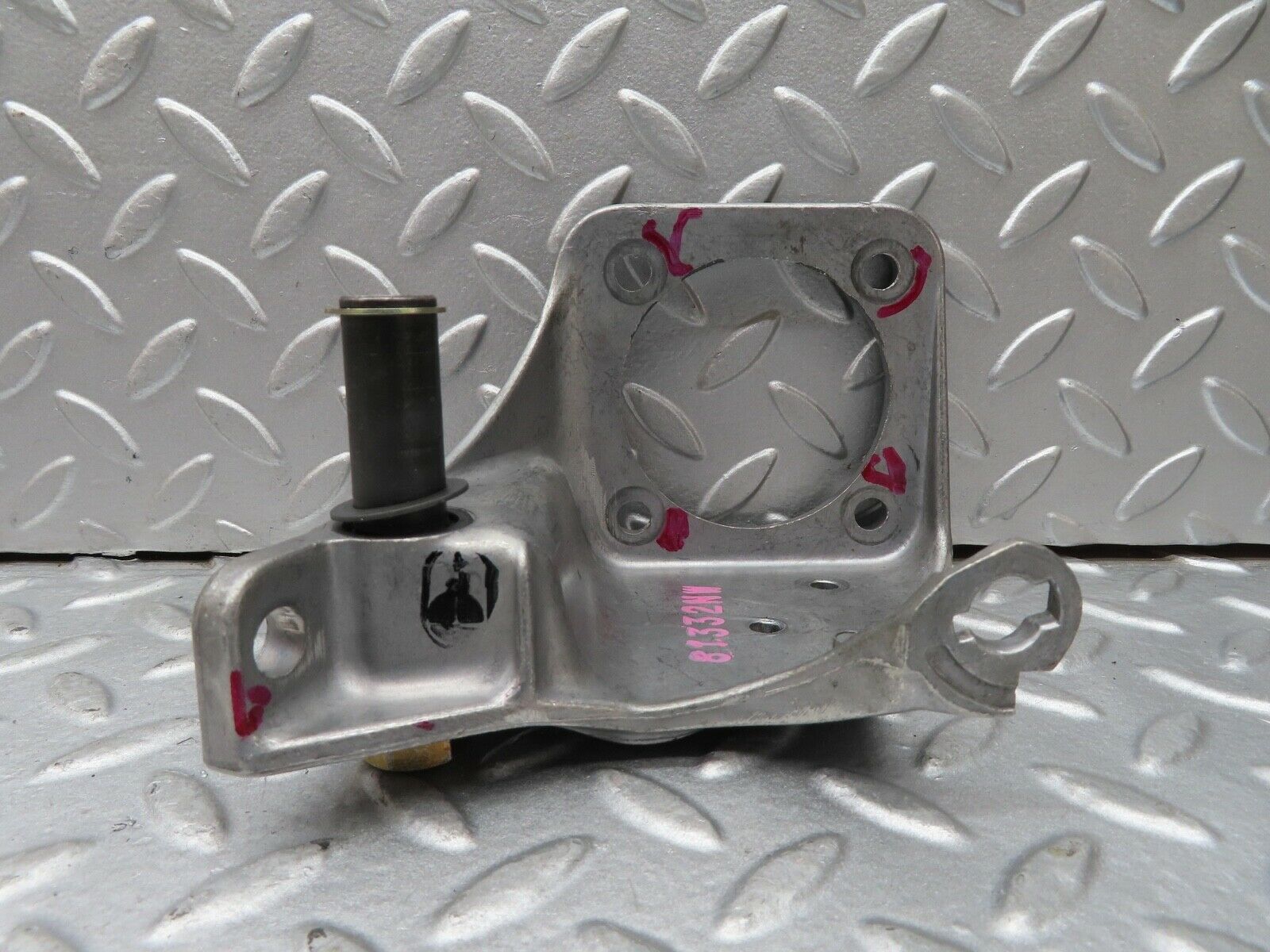 17215 Mercedes-Benz R129 300SL Coupe Brake Pedal Bracket 1292900419