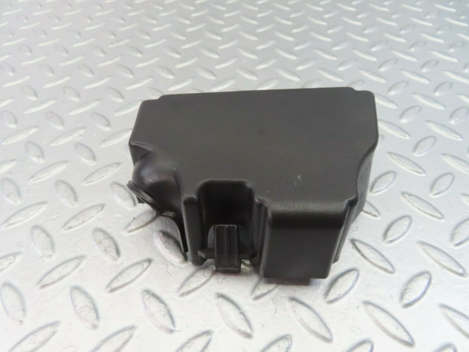 9948 Mercedes-Benz C123 230CE Coupe Fuse Box Relay Cover 1235450146