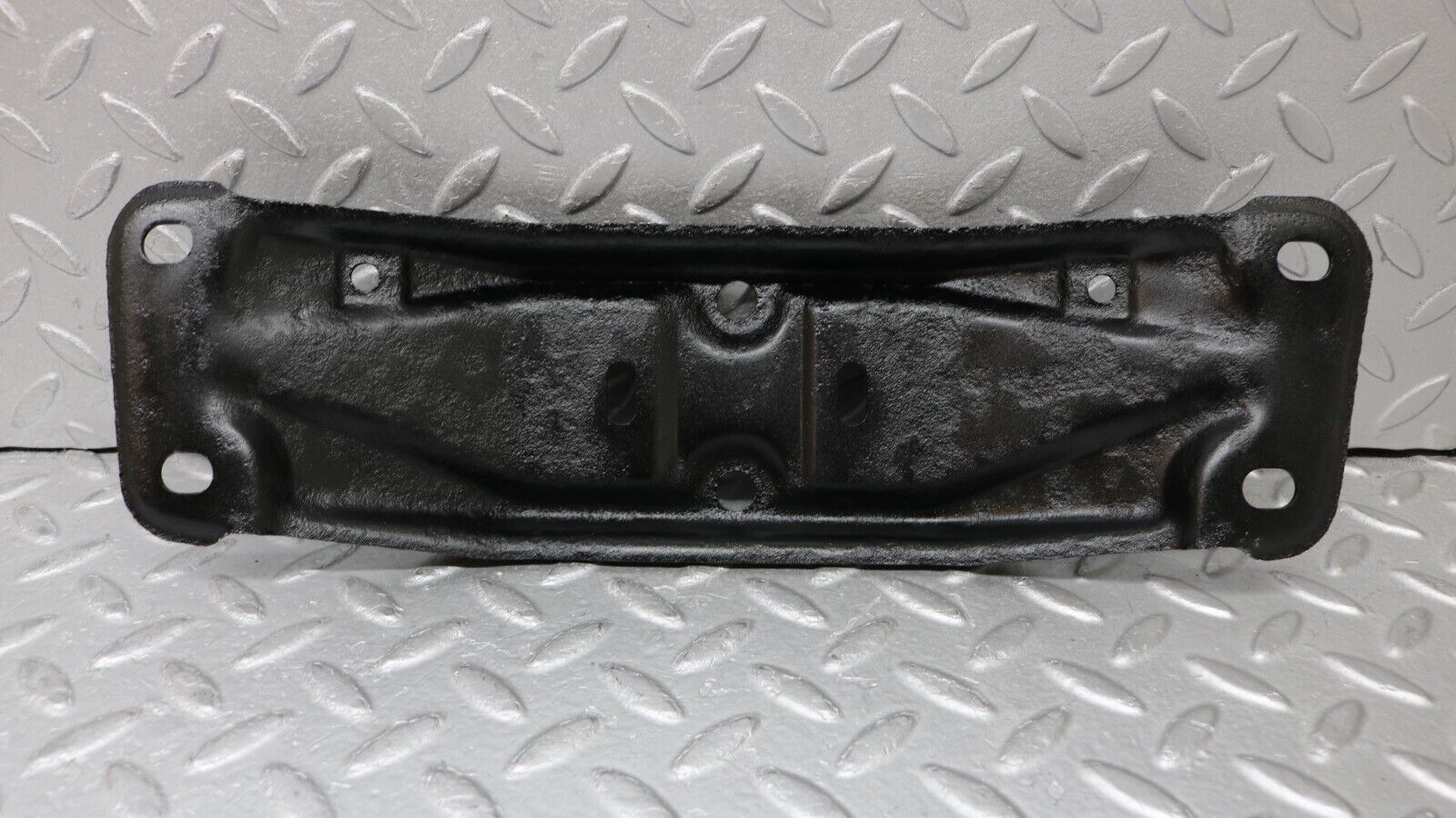 37207 Mercedes-Benz C126 420SEC Coupe Gearbox Mount Bracket