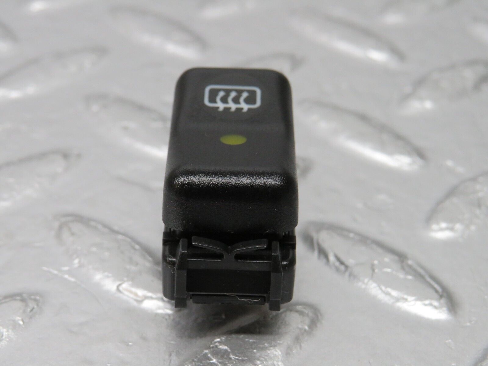 34056 Mercedes-Benz W124 260E Rear Windscreen Defroster Switch 1248201010