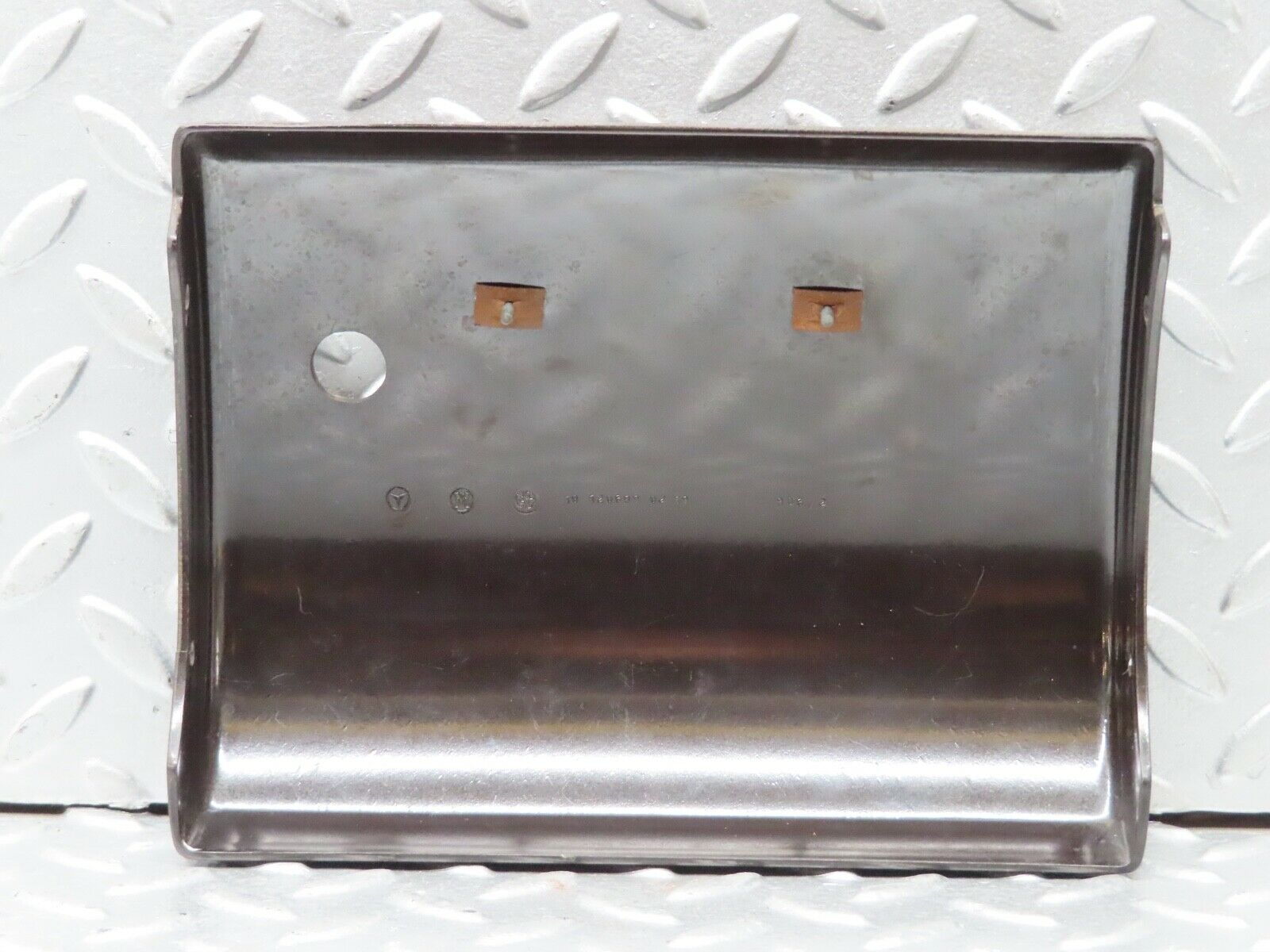 18638 Mercedes-Benz W120 W121 Ponton Middle Dashboard Cover 101206890239