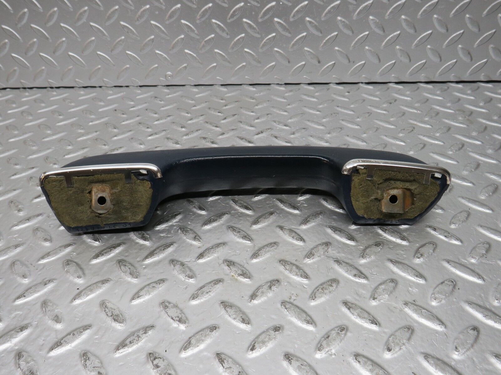 31980 Mercedes-Benz W123 230E Front Right Interior Door Handle 1239702001