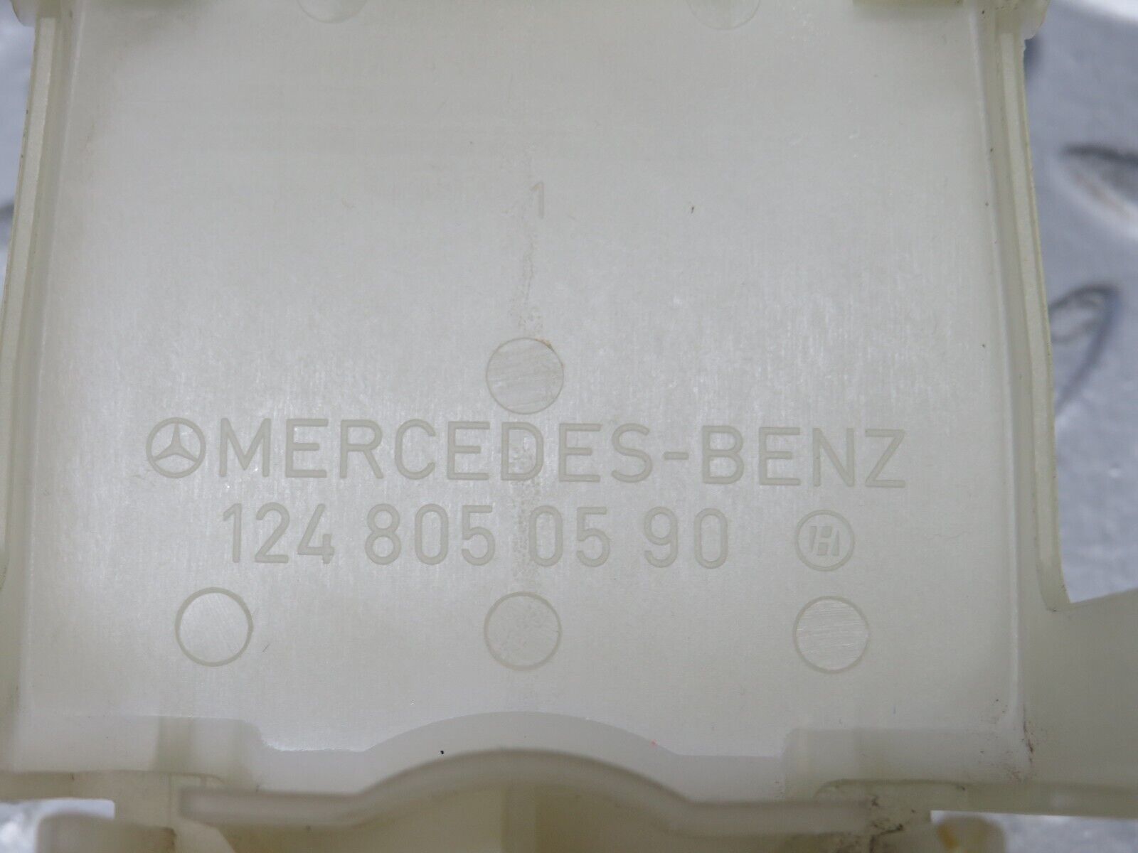 30285 Mercedes-Benz W124 230E Rear Door Lock Vacuum Actuator Cover 1248050590