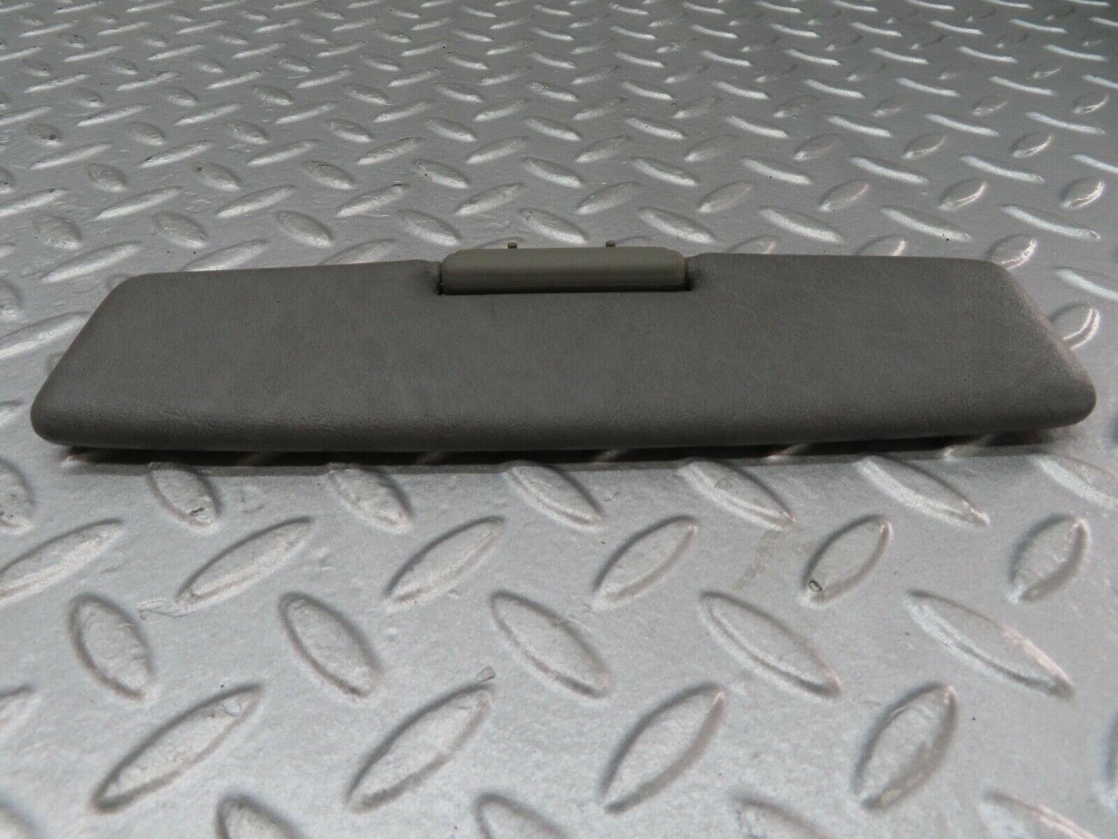 16491 Mercedes-Benz W124 260E Middle Sun Visor Grey