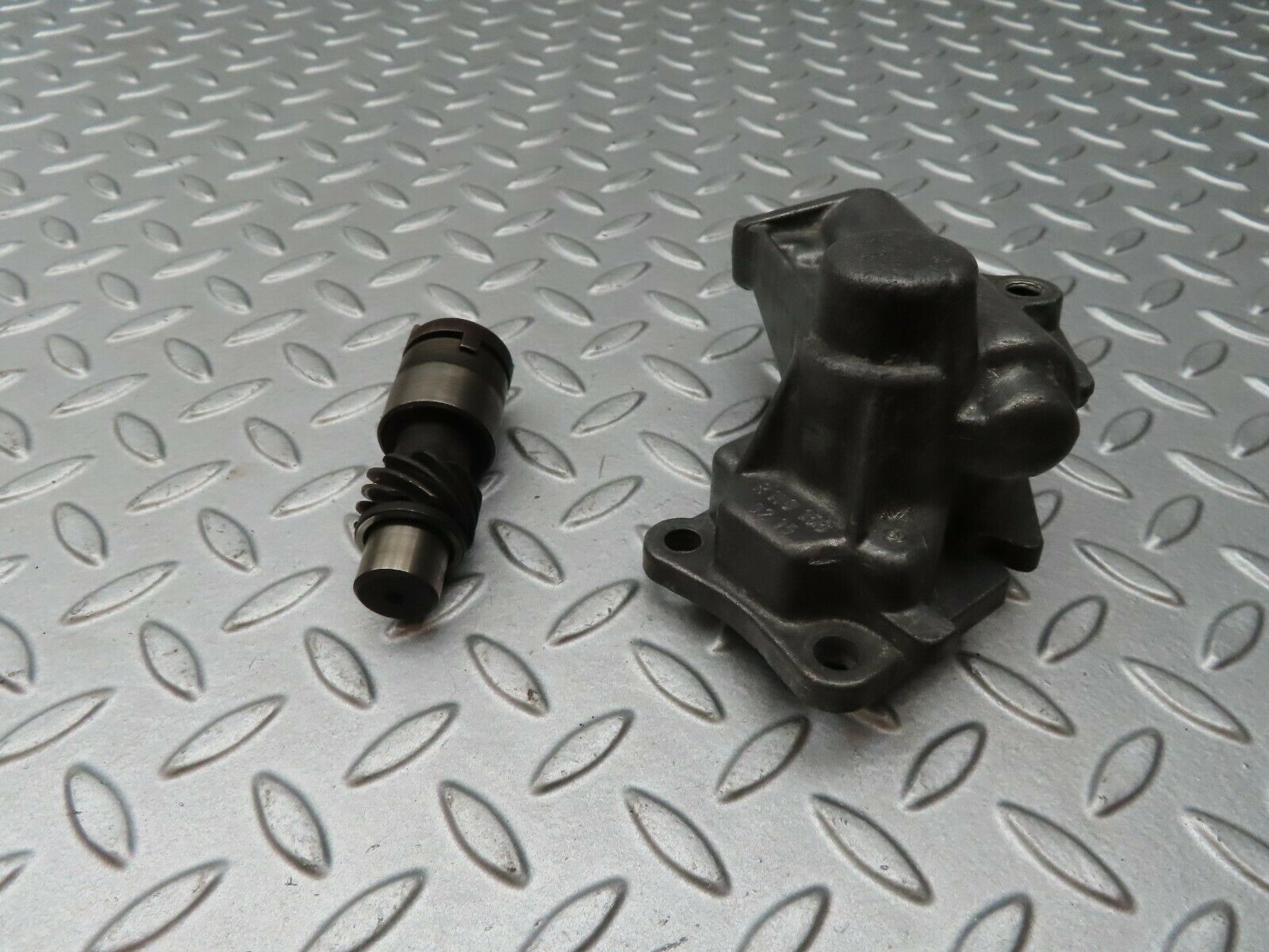 4822 Mercedes-Benz W114 280CE Coupe Ignition Distributor Housing 1101580215