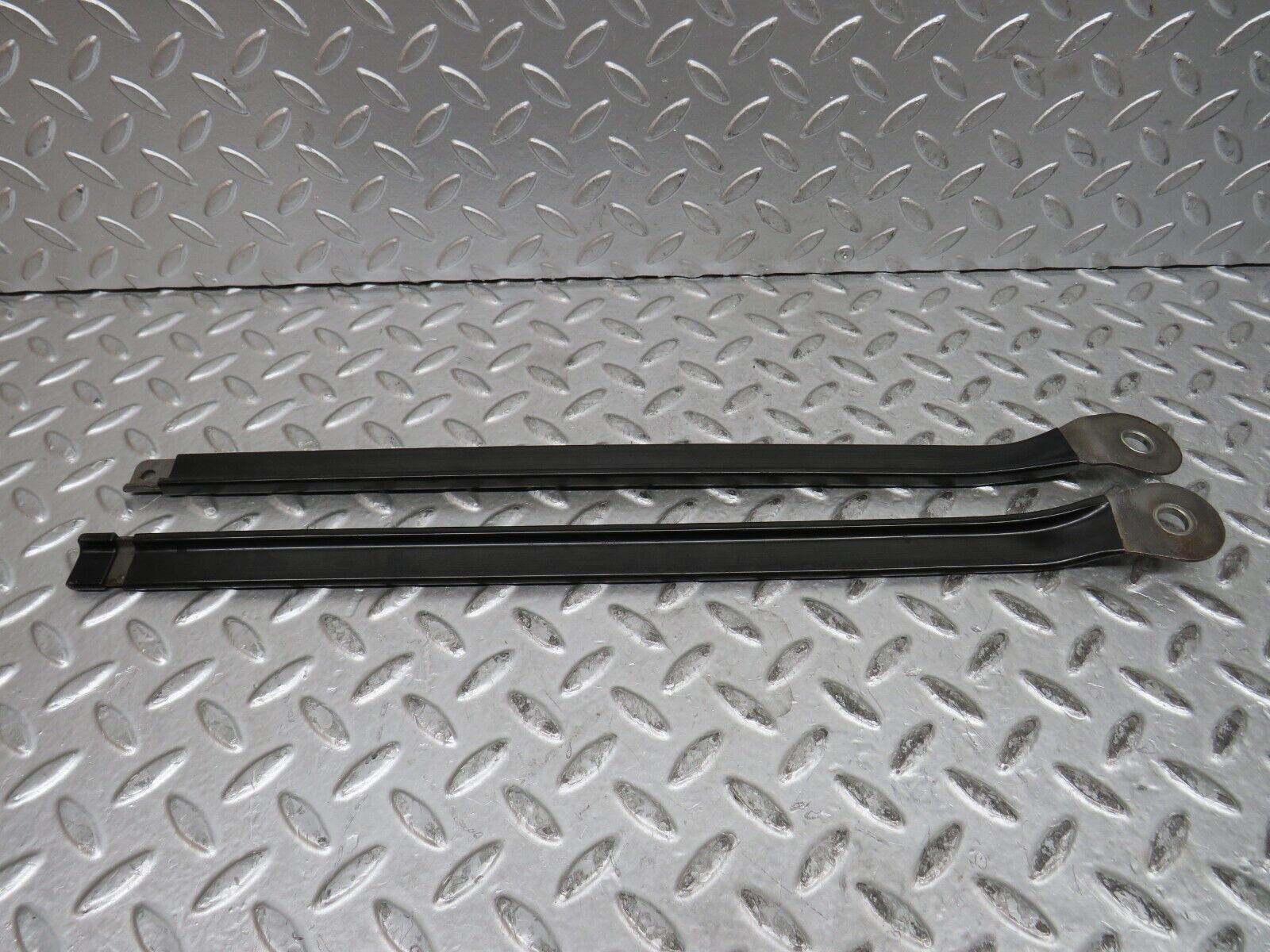 29087 Mercedes-Benz C124 320CE Coupe Seat Belt Runner Pair