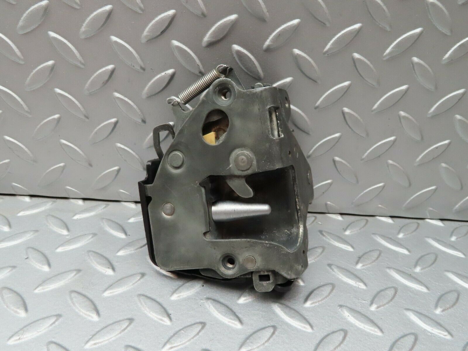 4315 Mercedes-Benz W123 230E Rear Right Door Lock Mechanism