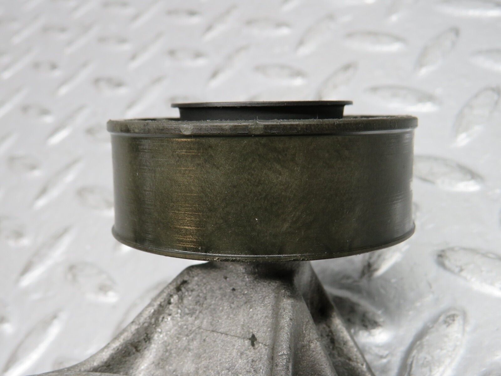 32712 Mercedes-Benz S124 300TE Wagon Belt Tensioner 1032021040 1025841538