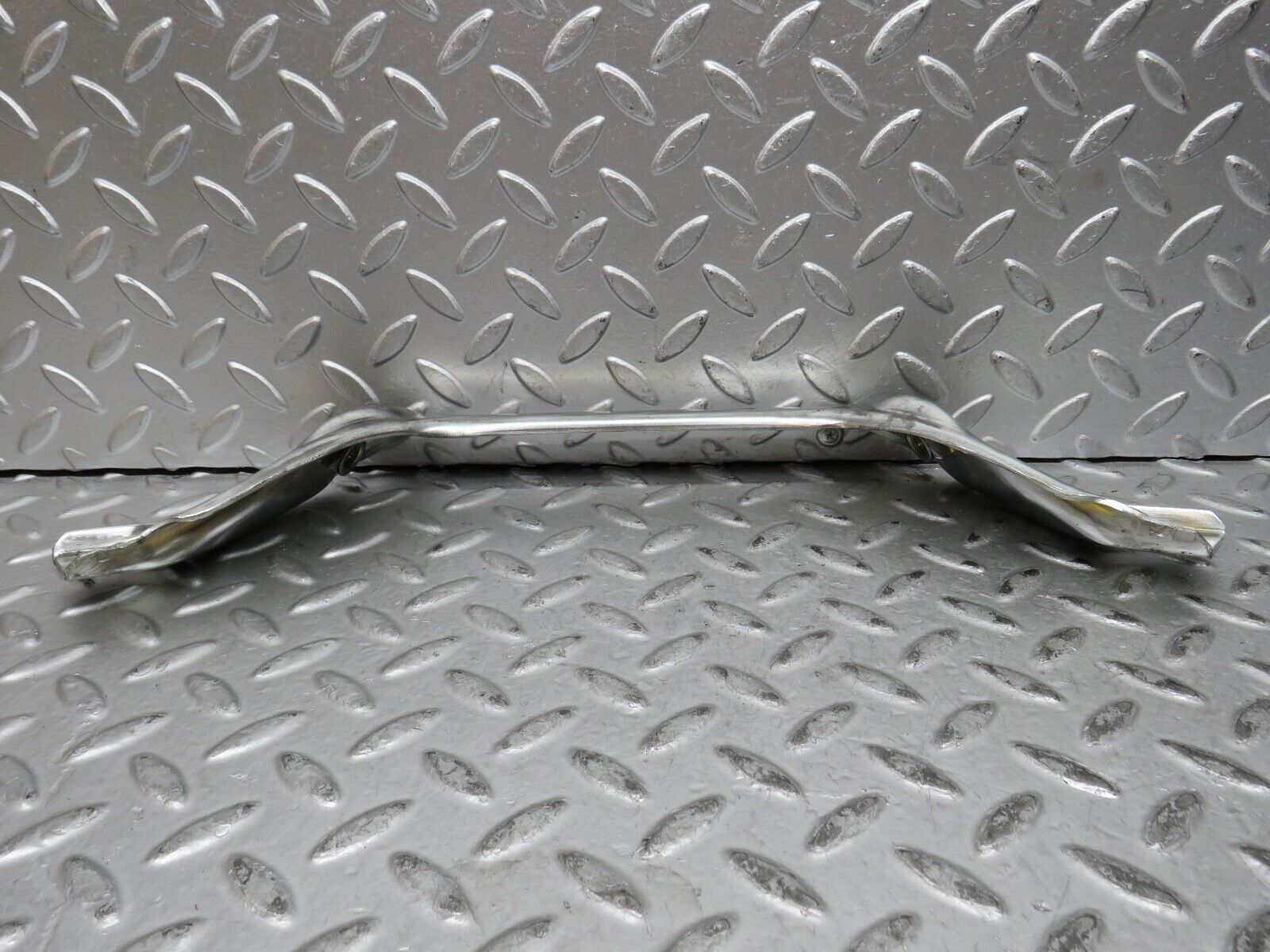 29034 Mercedes-Benz C124 320CE Coupe Rear Seat Belt Bracket