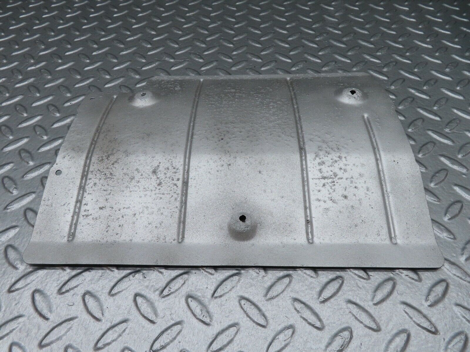 17917 Mercedes-Benz W123 200 Exhaust Heat Shield