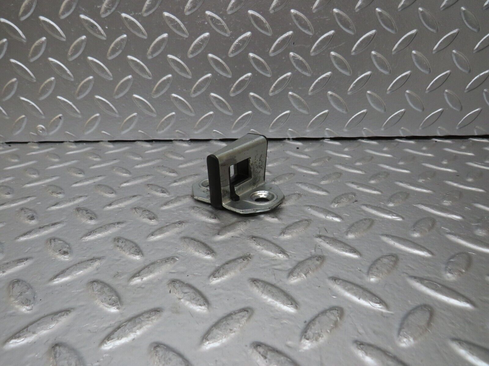 25049 Mercedes-Benz W140 S320 Door Lock Latch Right Side