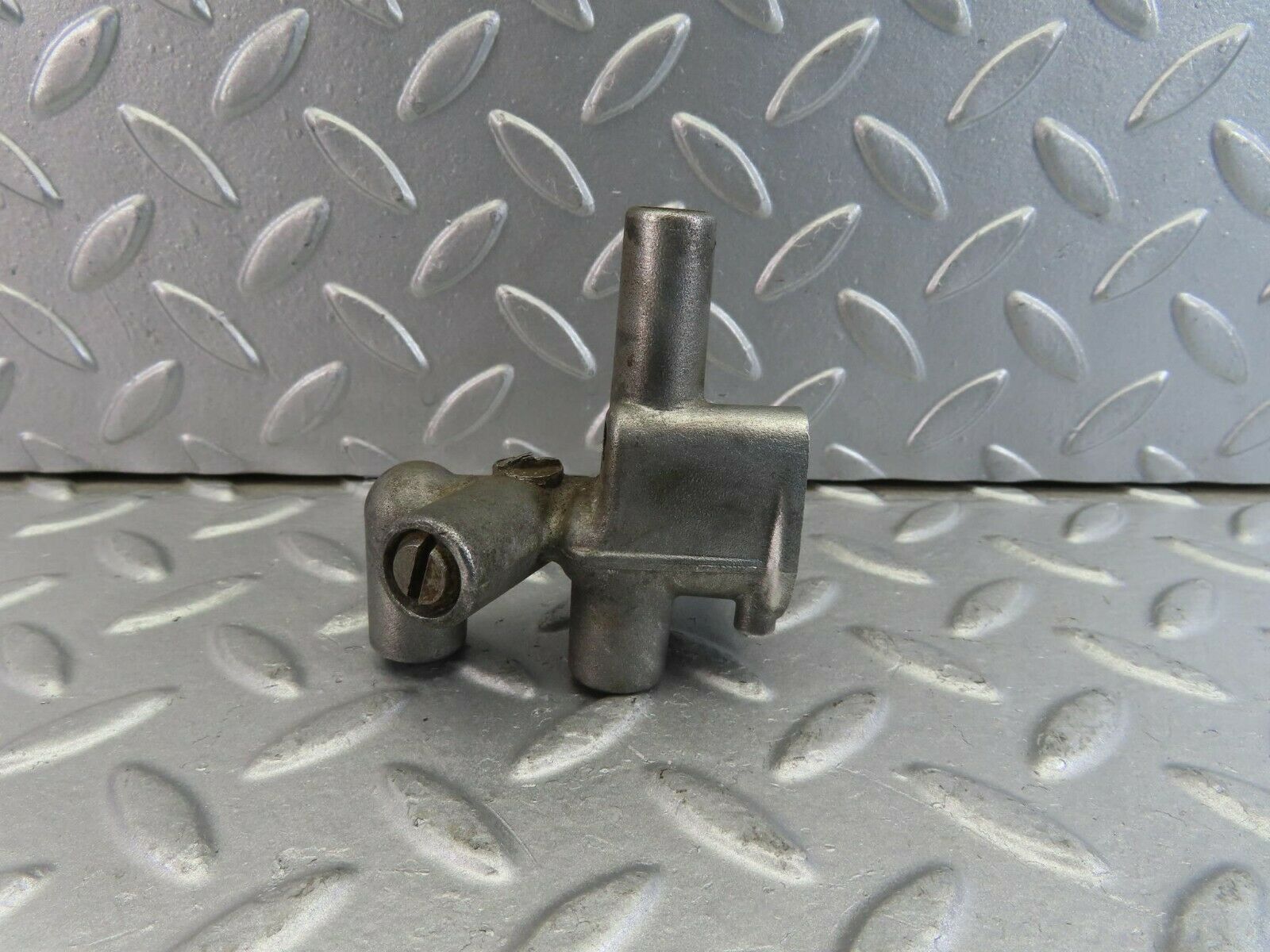 10106 Mercedes-Benz C123 230CE Coupe Idle Control Valve 1020940512