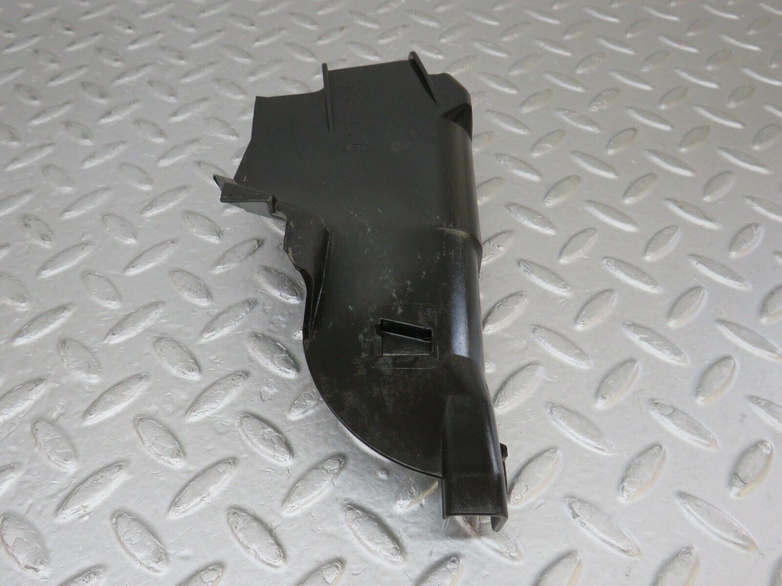 36035 Mercedes-Benz W126 420SE Front Left Door Lock Inner Cover 1267230308