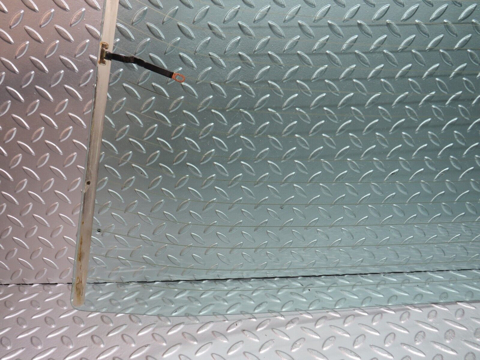 30582 Mercedes-Benz W201 190E 2.0L Rear Heated Windscreen