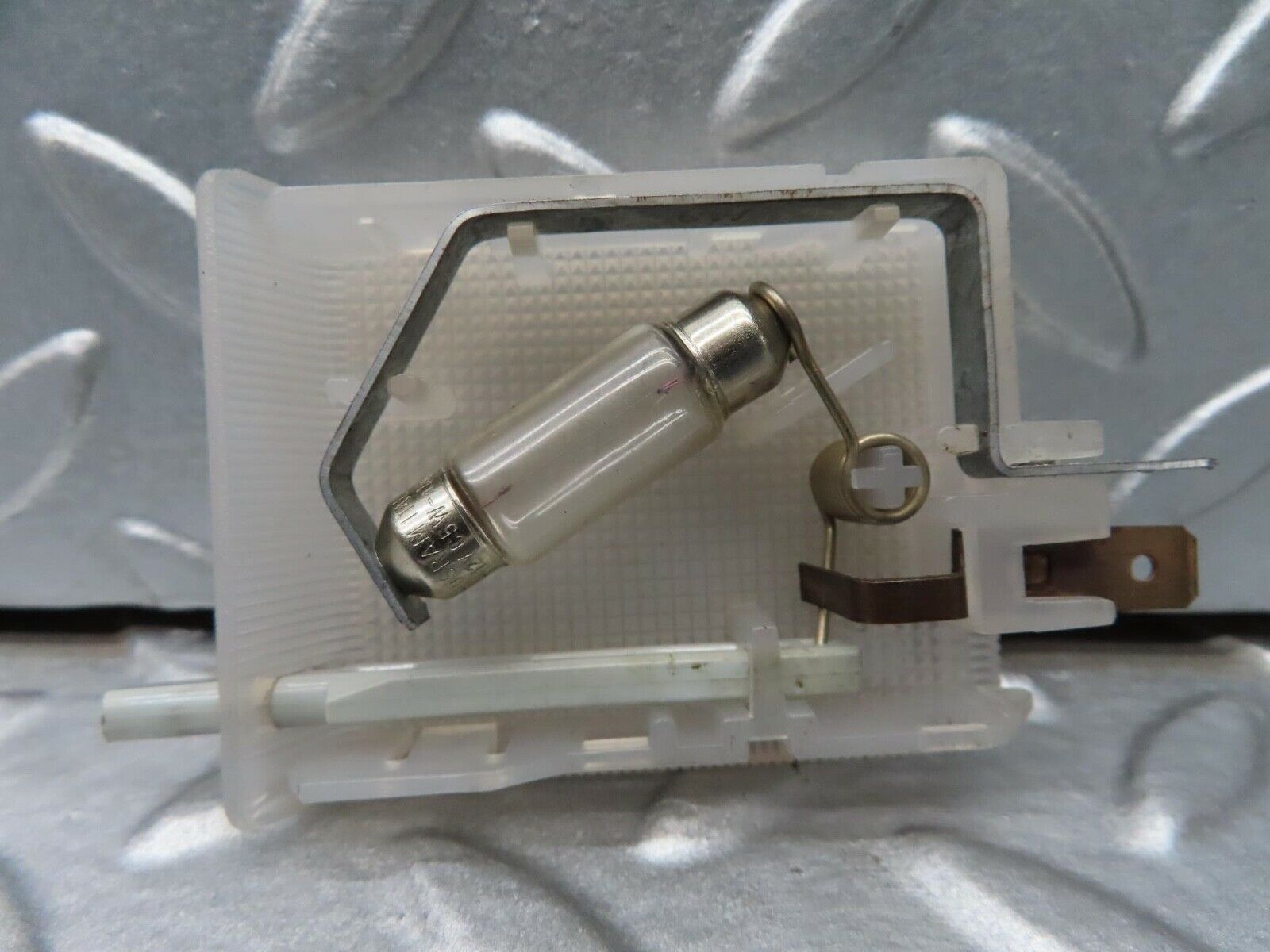 16470 Mercedes-Benz W124 260E Glove Box Light 1298200301