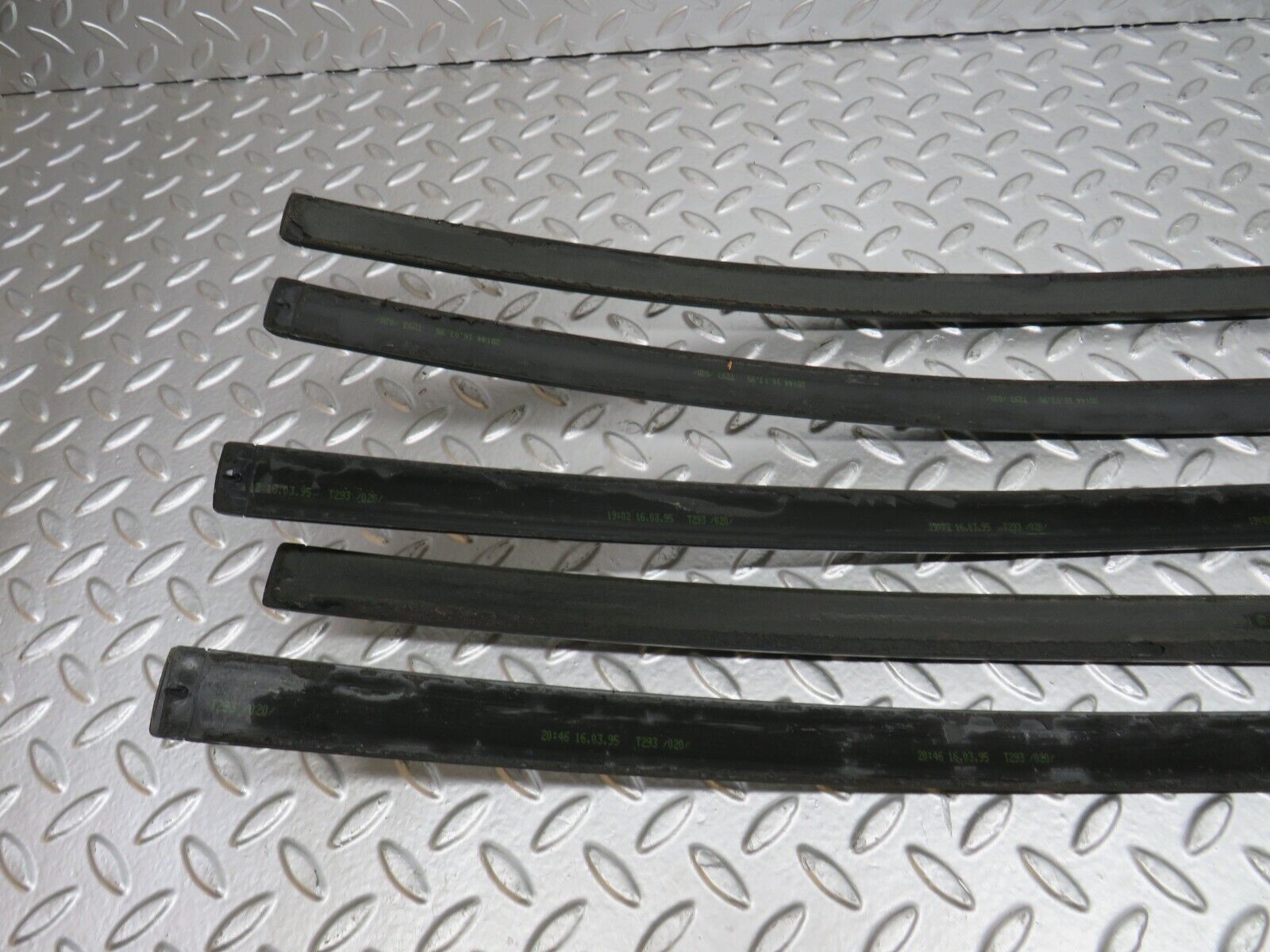 27842 Mercedes-Benz S124 300TE Wagon Roof Cladding Set