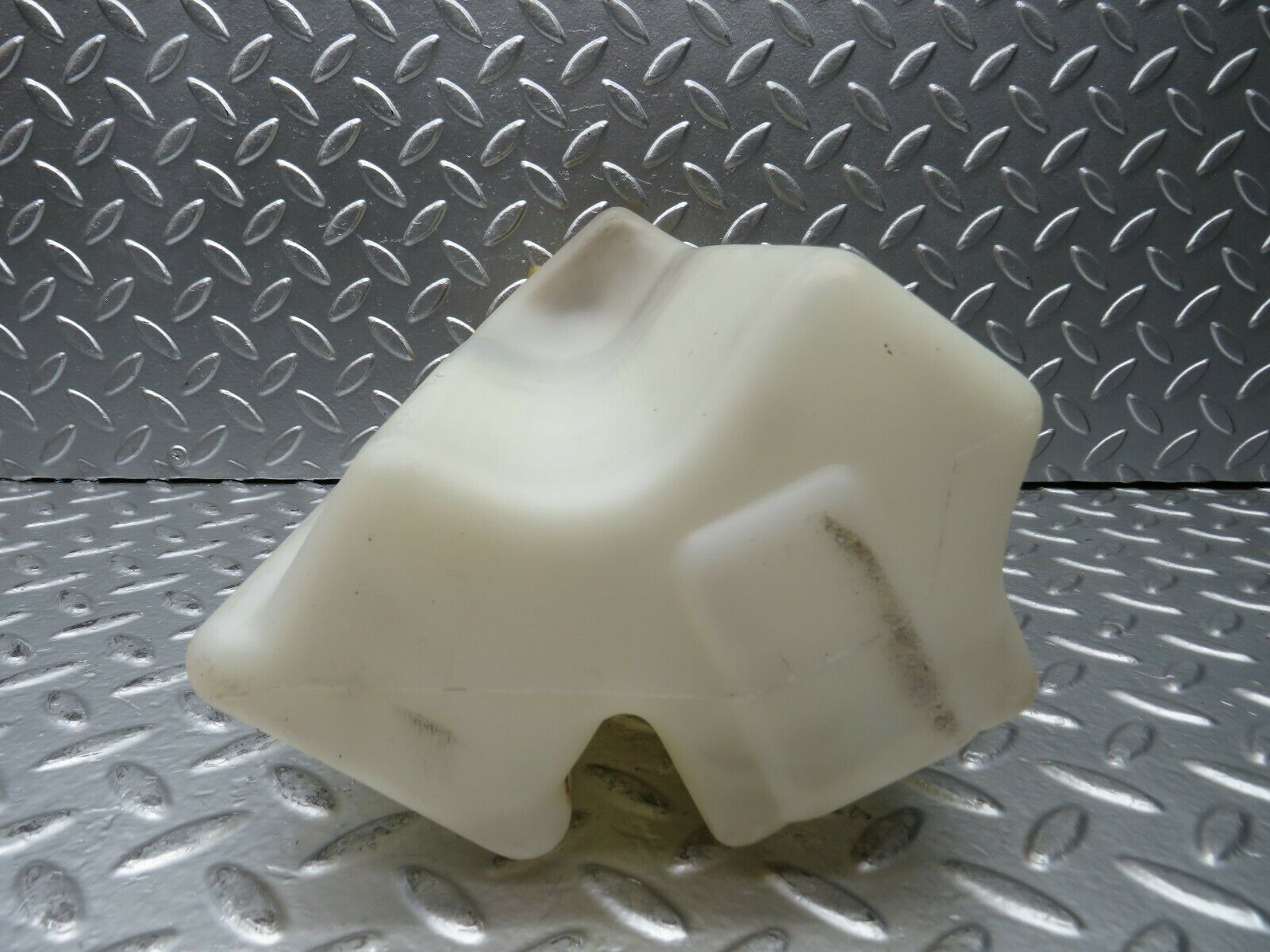 23030 Mercedes-Benz C123 230CE Windscreen Washer Reservoir Tank 1238690720