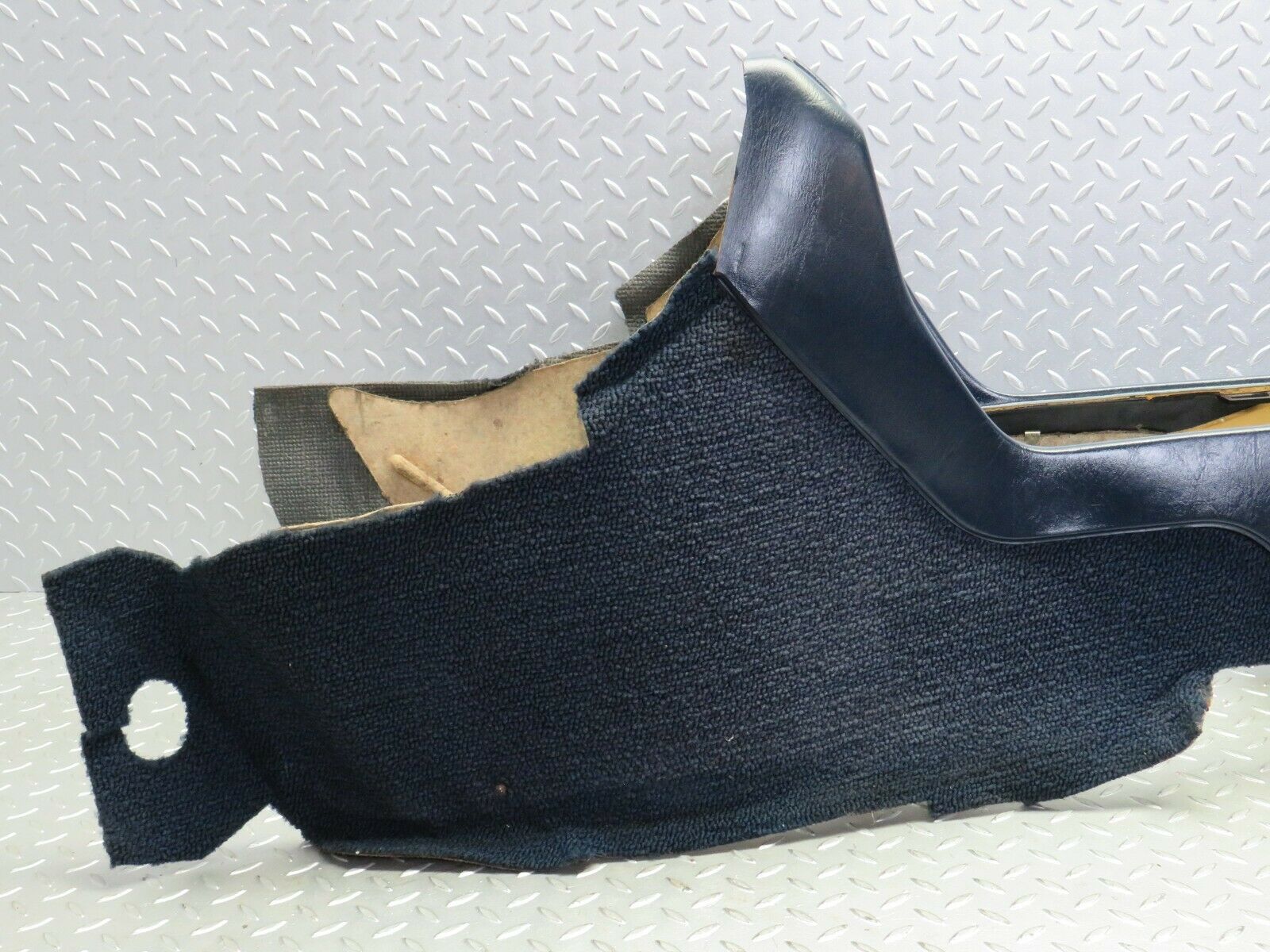 22933 Mercedes-Benz C123 230CE Coupe Centre Console Blue