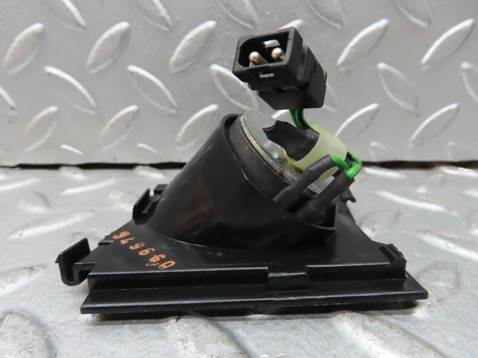 19393 Mercedes-Benz C140 CL420 Coupe Front Right Dashboard Tweeter Speaker