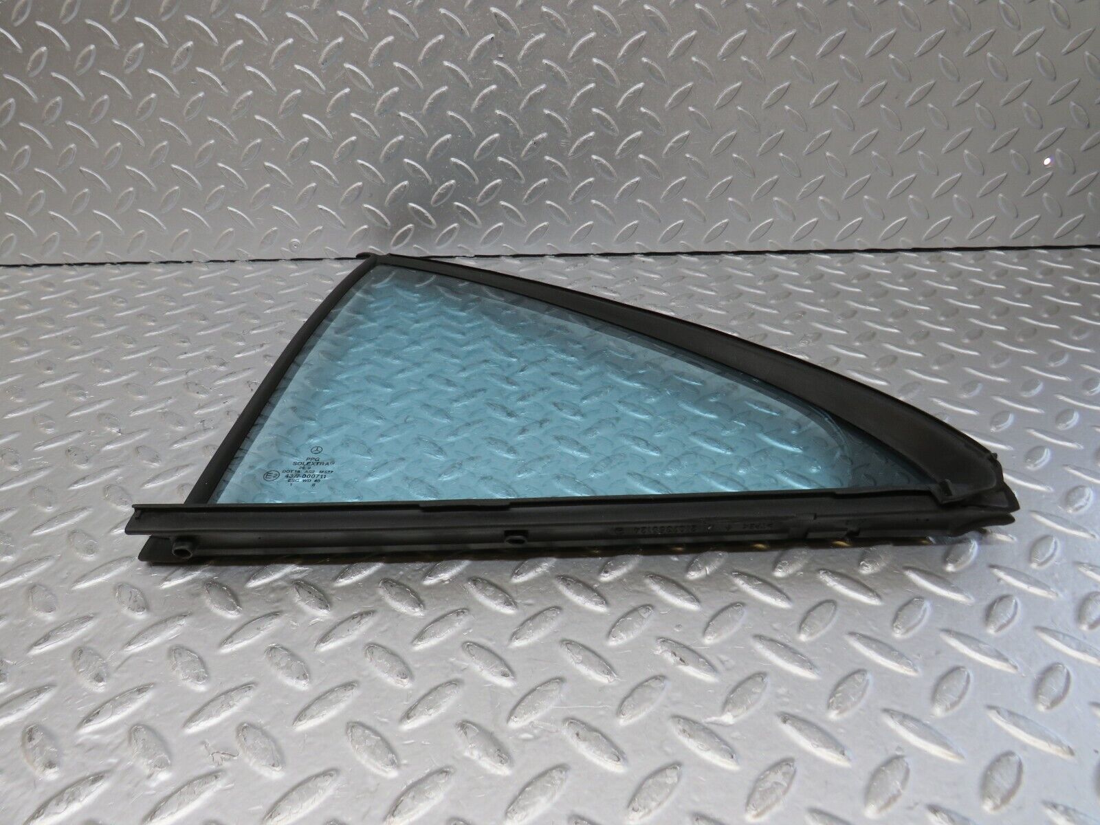 35061 Mercedes-Benz W210 320E Rear Left Quarter Window Glass 2107340124