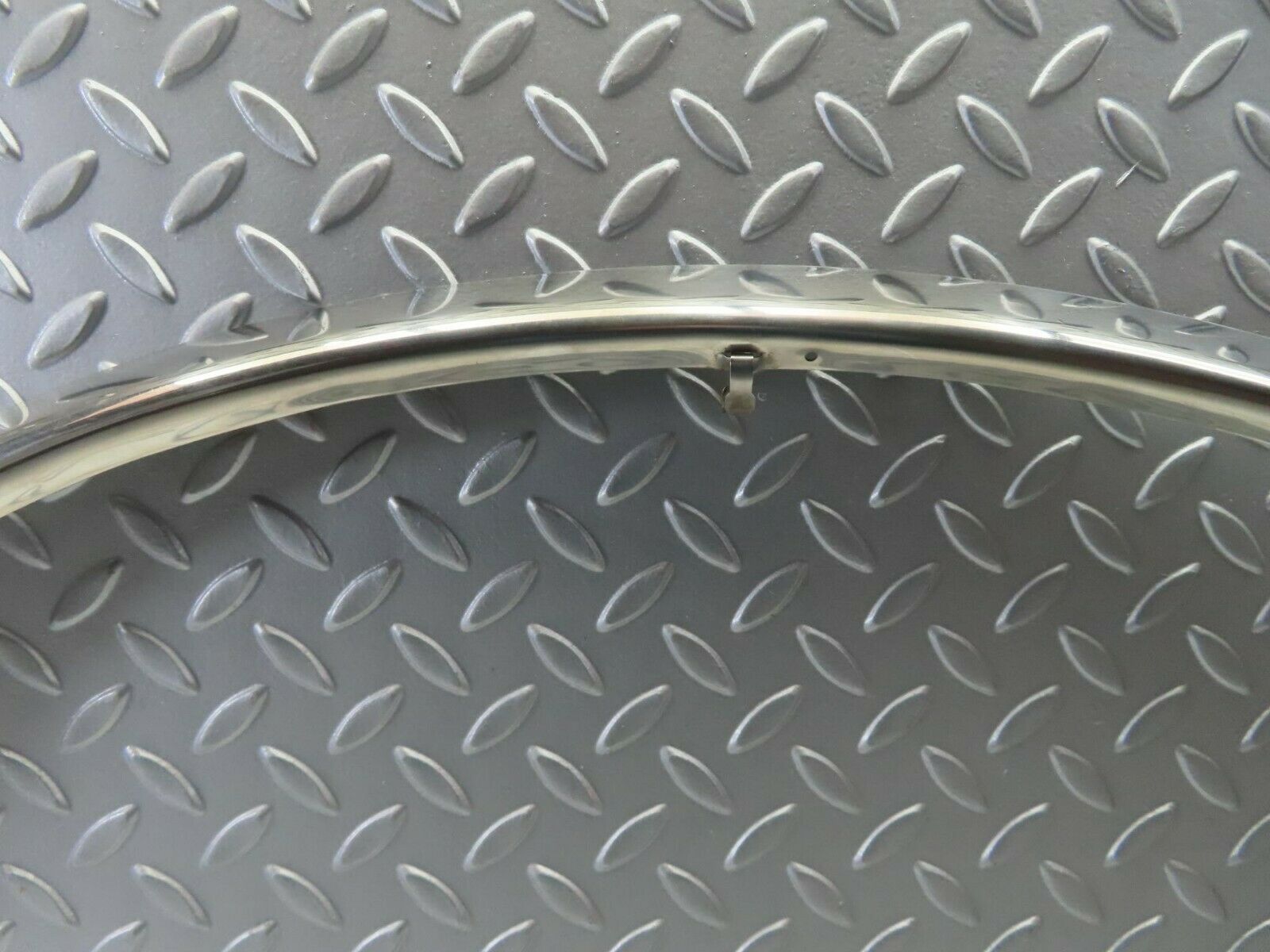 10029 Mercedes-Benz C123 230CE Coupe Wheel Arch Chrome Fender Wing Trim Front Left